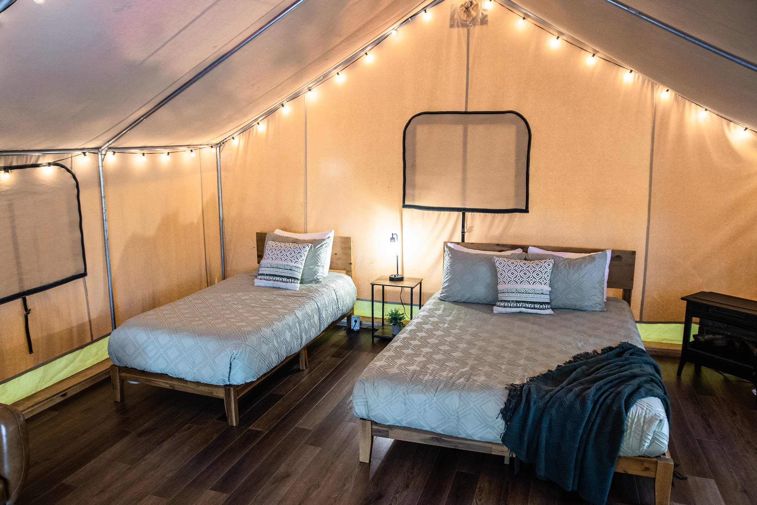 DL_Tent6_039.jpg