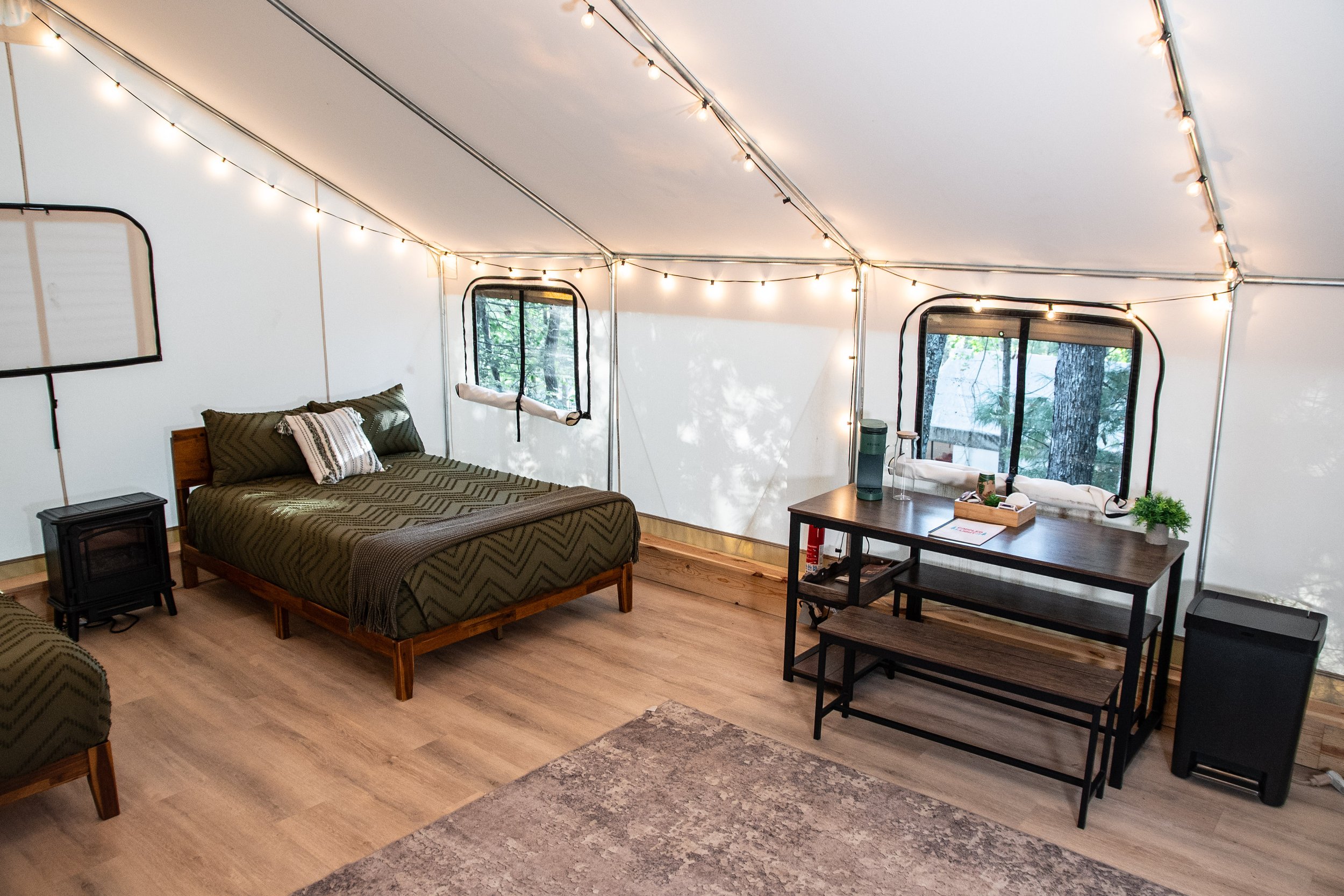 DL_Tent3_018.jpg