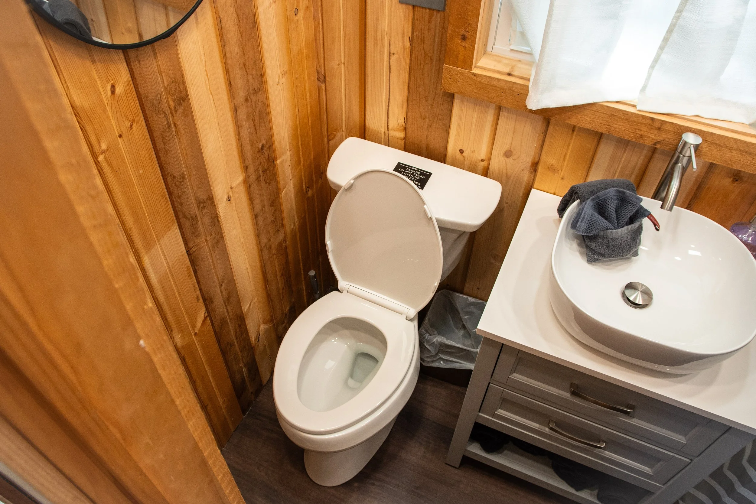 DL_Cabin_054.jpg