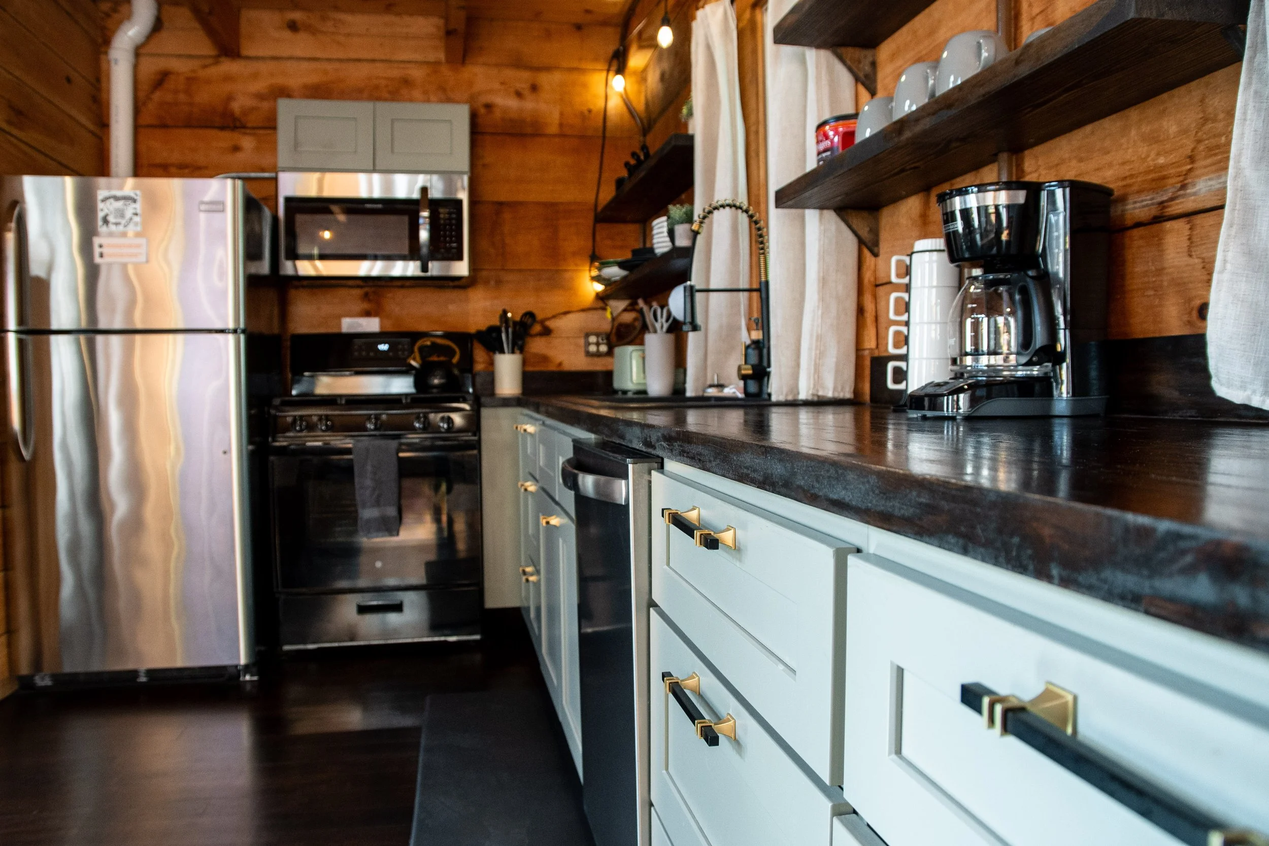 DL_Cabin_059.jpg