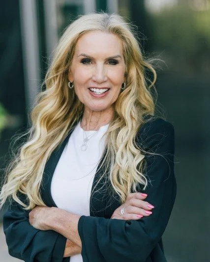 Women with Quiet Confidence