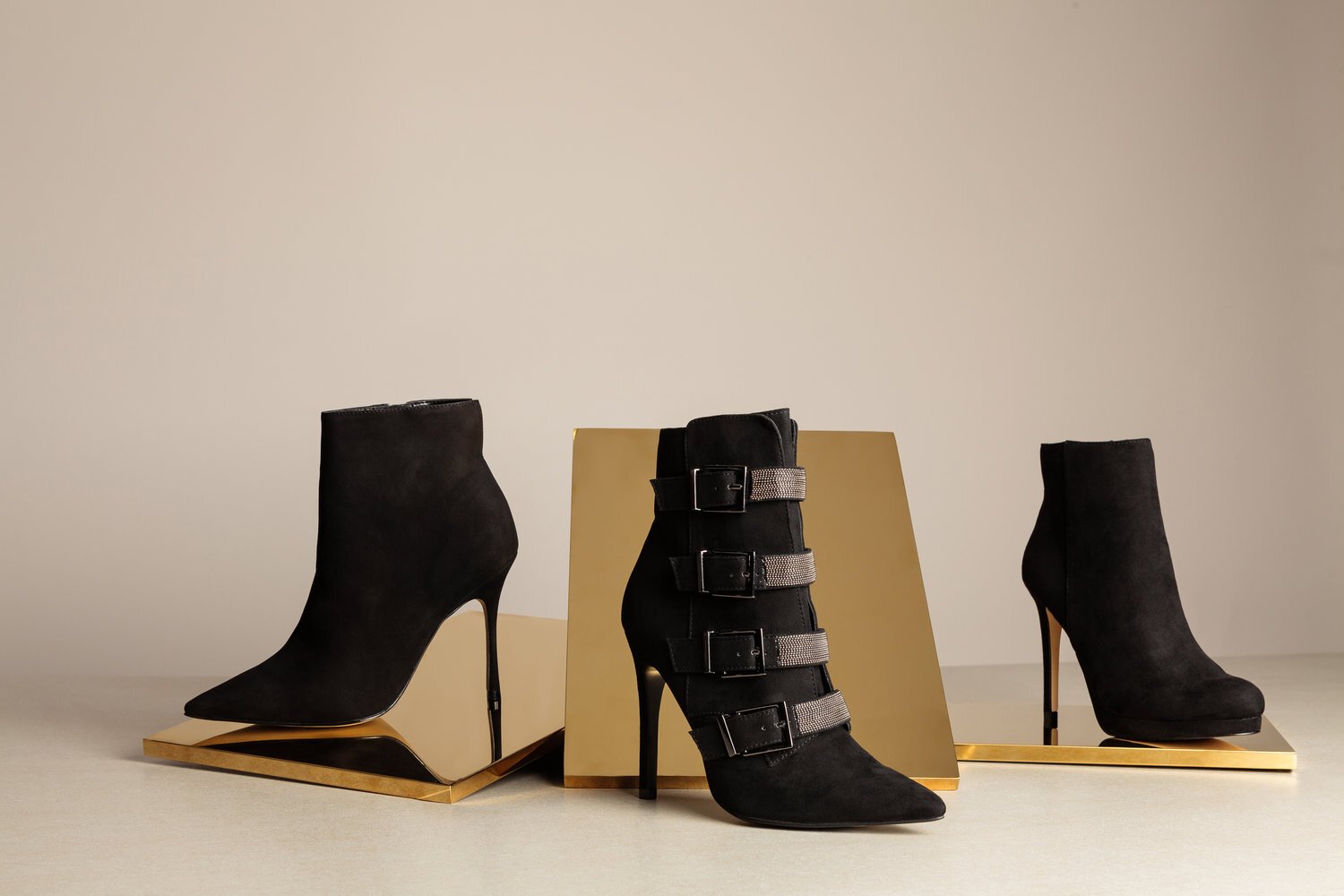CARVELA_WOMENS_GOING_OUT_BOOTS_1.jpg
