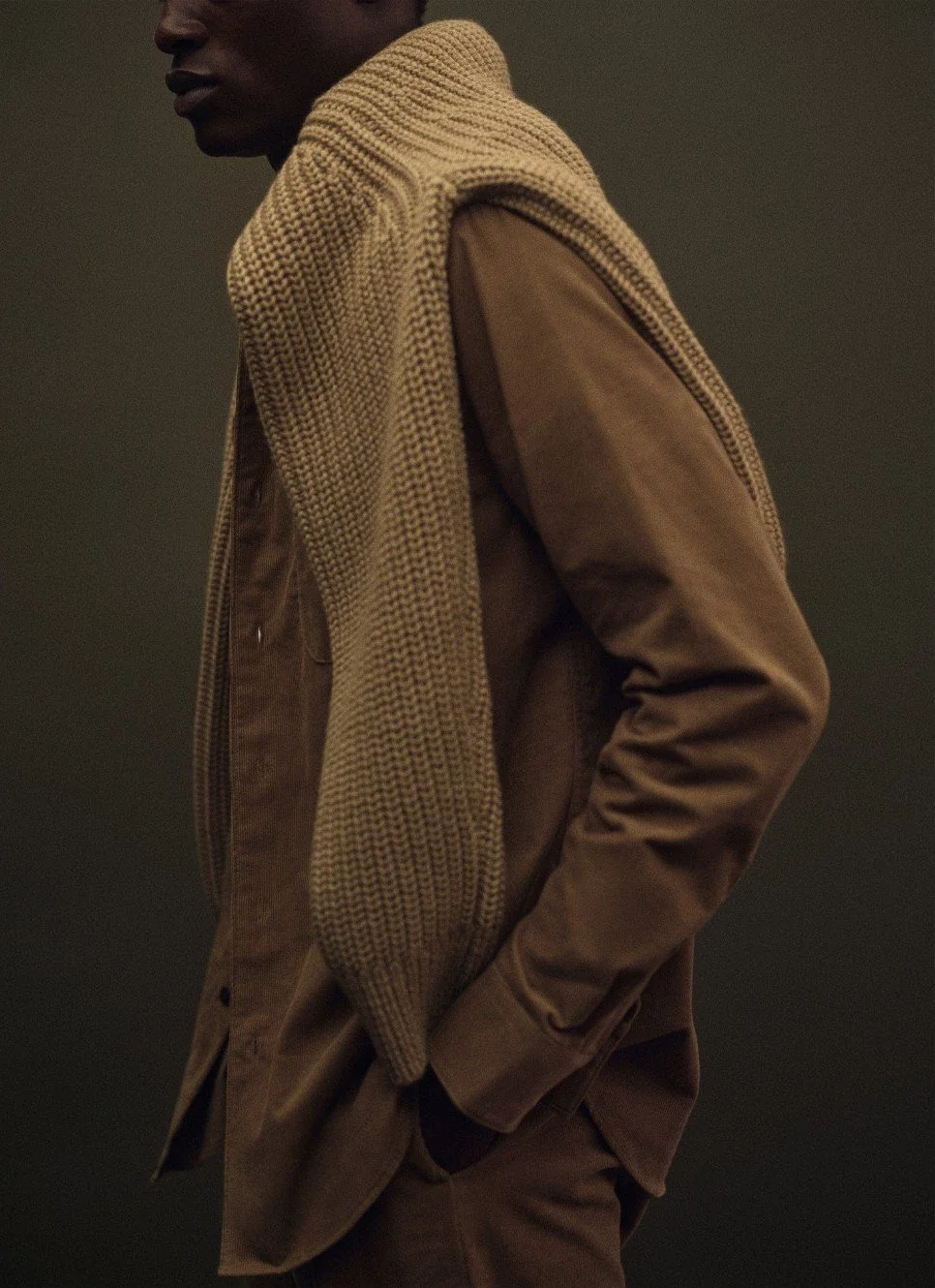PS25_EditorialLookbook_M_04b.webp