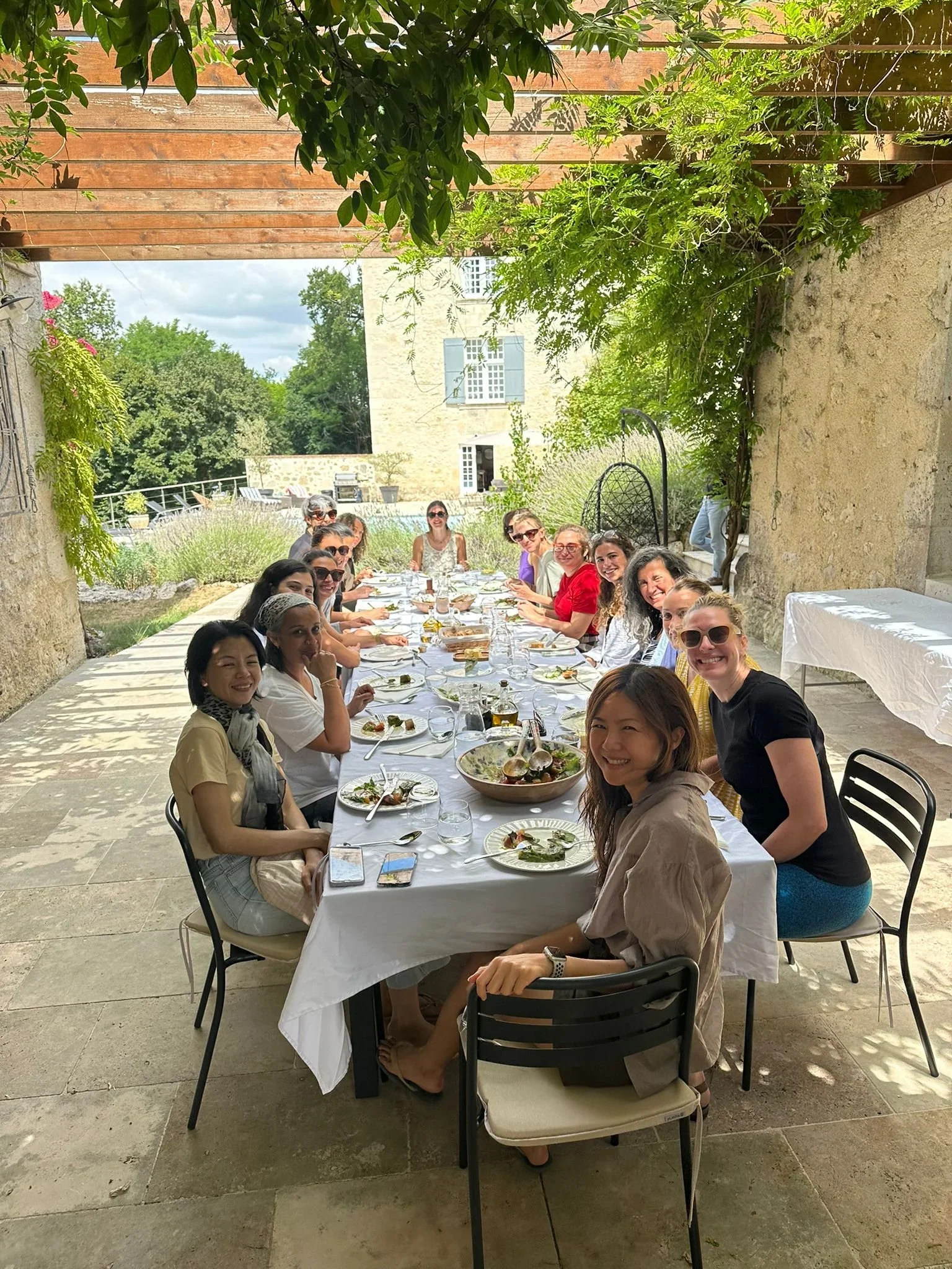 eating+outside+1.webp