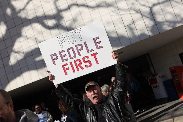 Republicans introduce bill to dismantle same day voter registration