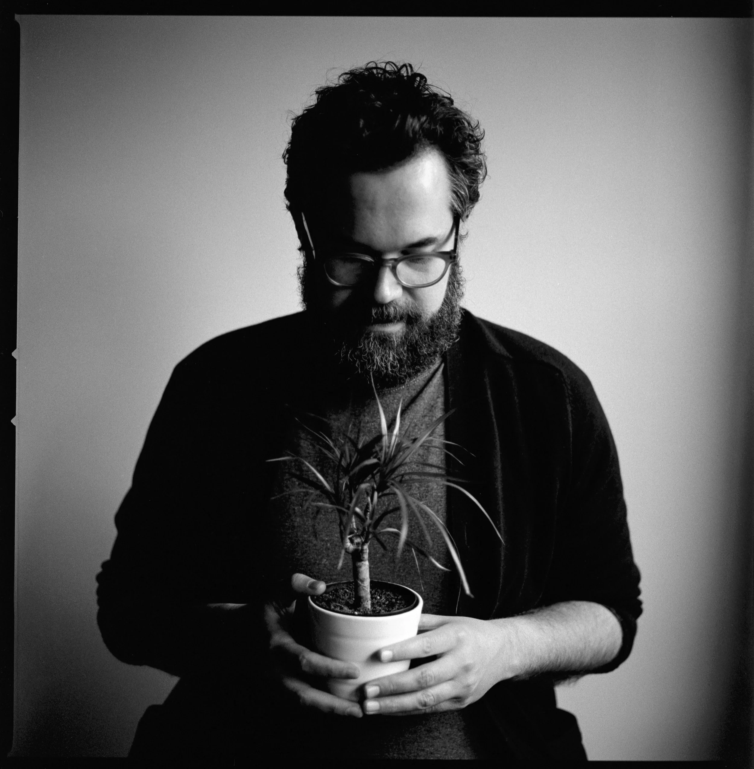 OLD-SCANNED-2023-Hasselblad-400TX-Skylar-001-RT2-LR.jpg