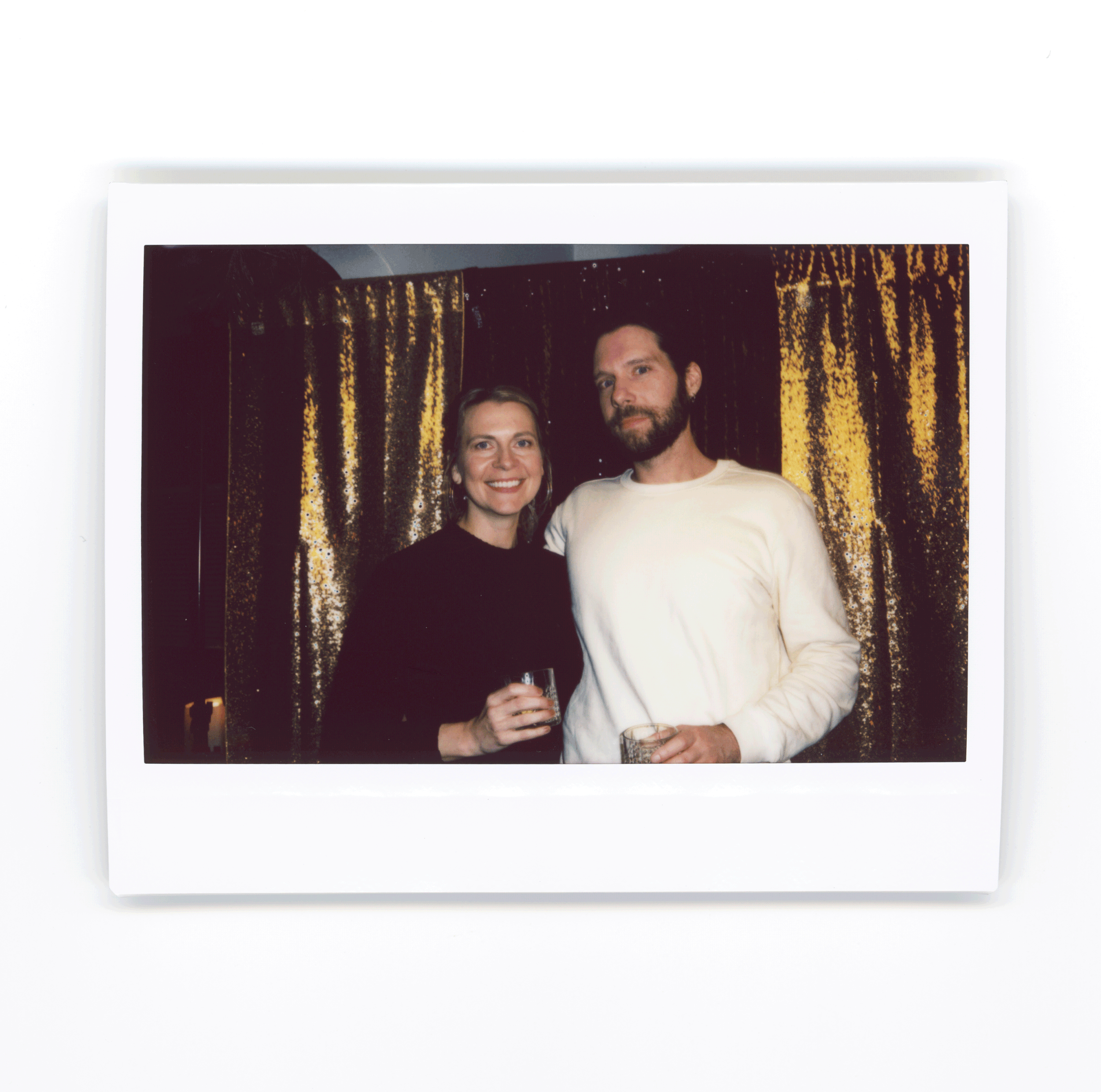 NYE-23-Gif13.gif