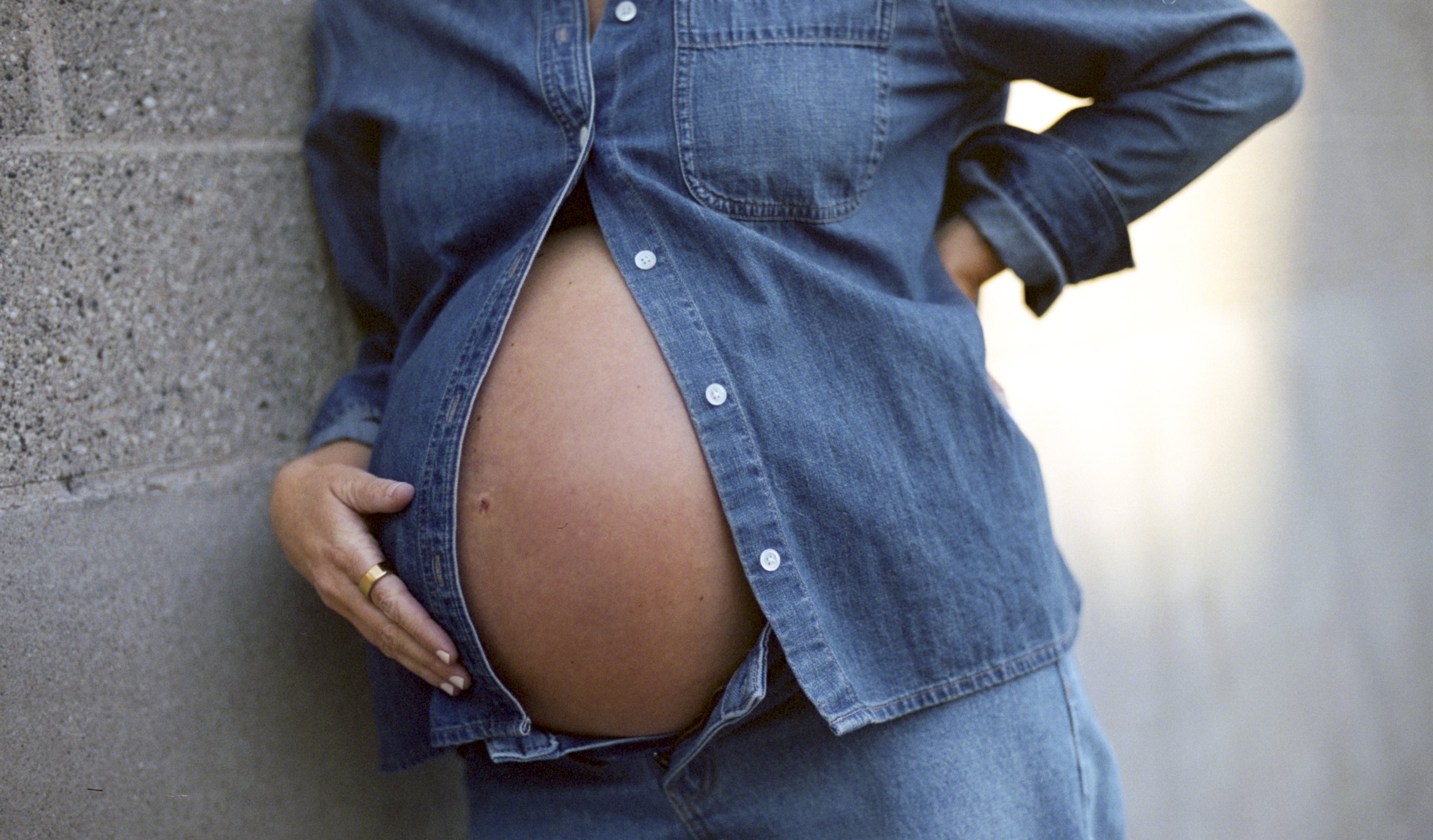 2025_SCANS-NatalieMaternity_NikonF100_053-RT1-LR.jpg