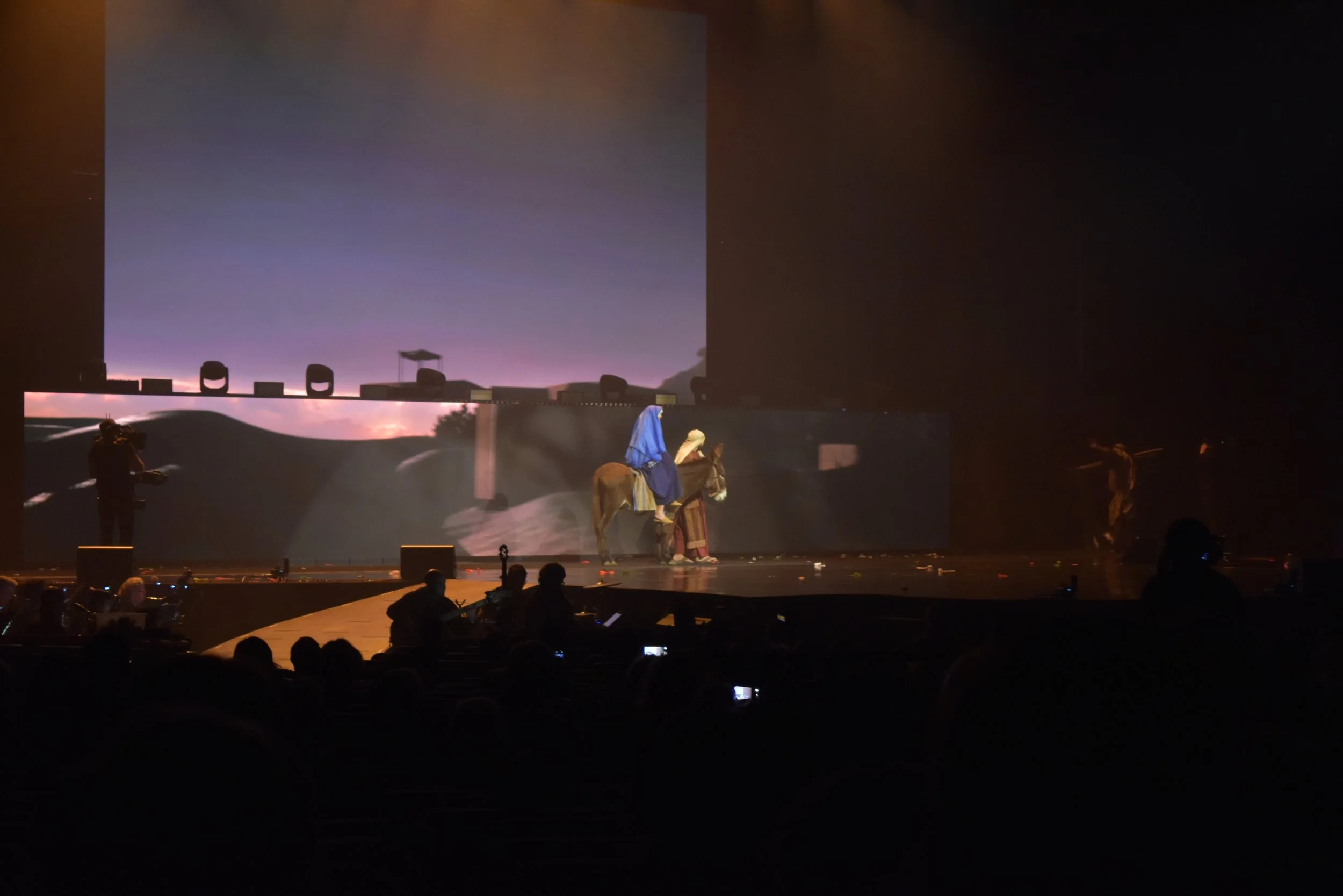 Christmas Spectacular at Champion Forest Baptist Church — Horizon Project