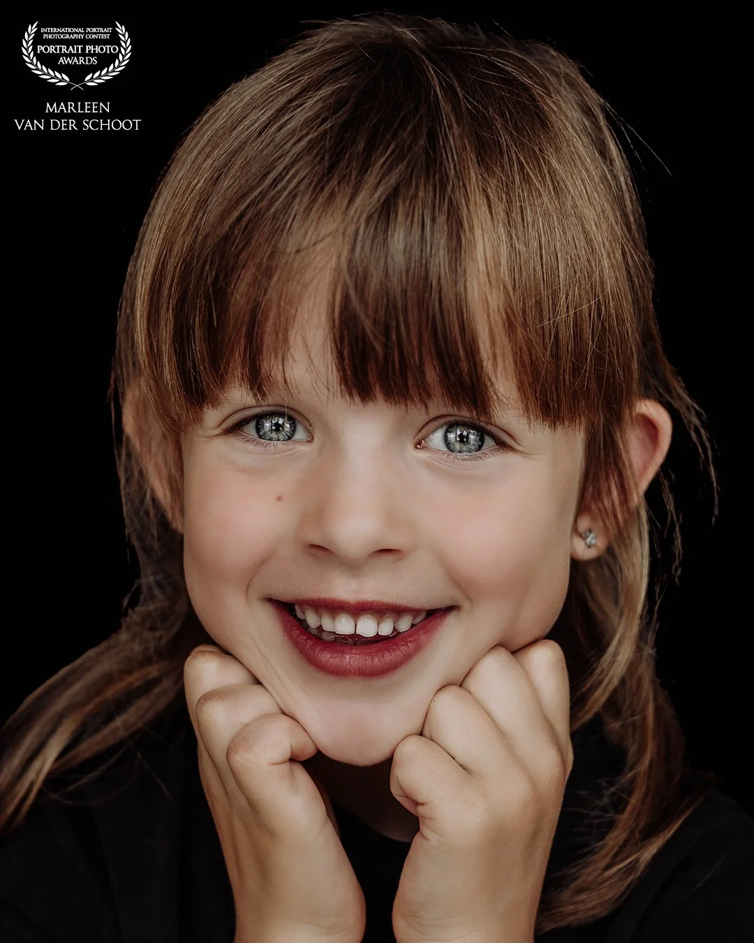 custom_logo_MARLEEN_VAN_DER_SCHOOT-netherlands-dBBBWZ-121collection-portraitphotoawards.jpg