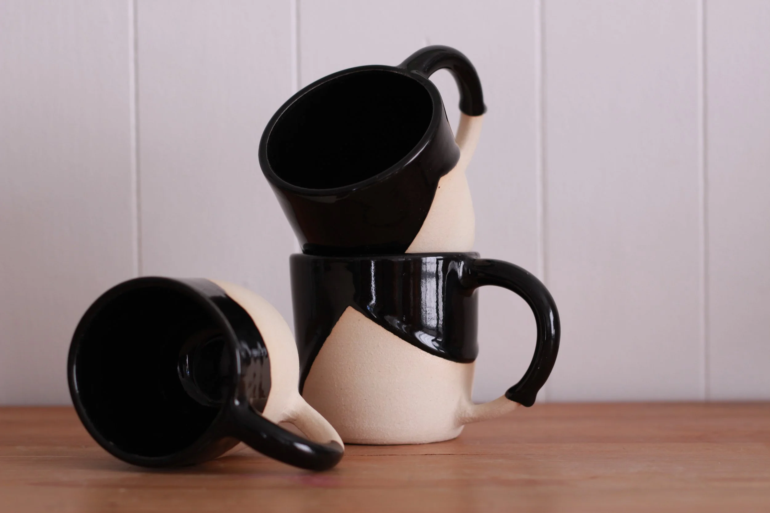 Glossy black mug