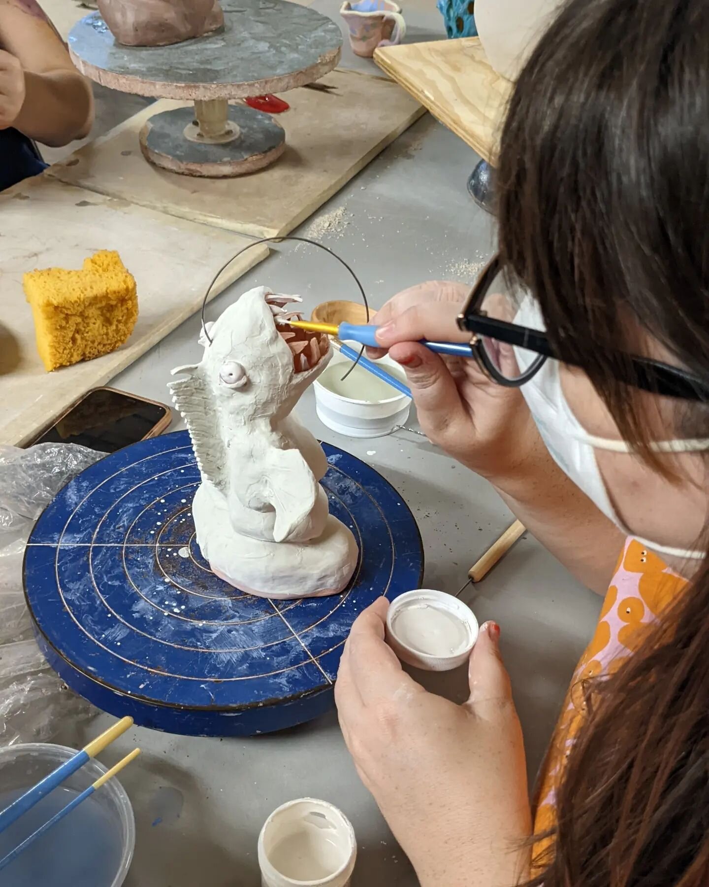 MY STUDENTS ARE AMAZING! Check out some of the work my students have been making this session at @claymakersarts!
.
.
I love teaching and would love to find more ways to do it! If you know anybody who needs a sculpture teacher, send them my way 🤗
.
