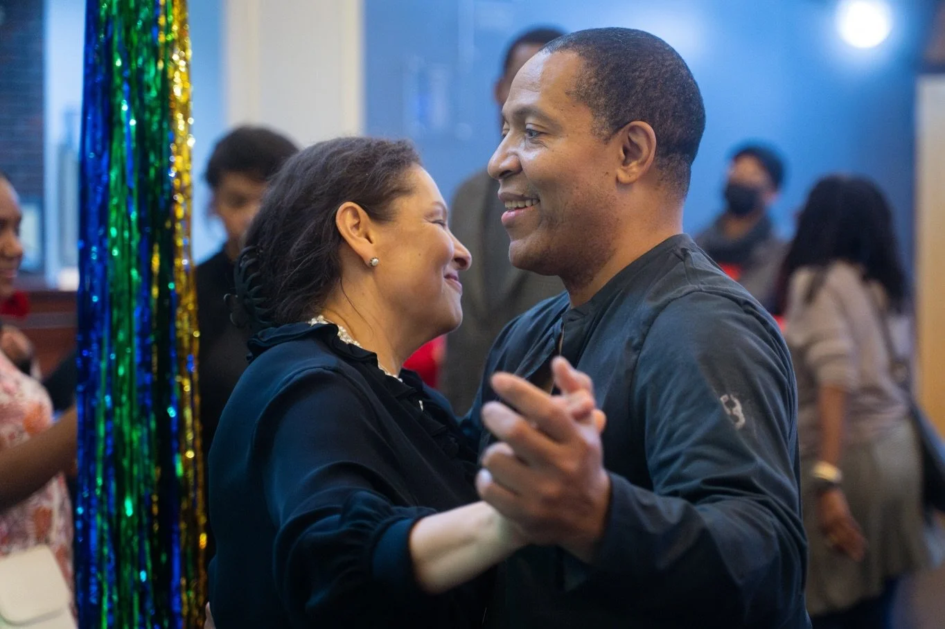 🔔 Transcend Performance Tickets ! 

We are only a week away from show time! Join us for the  culminating show for Cumbe&rsquo;s annual Dance for Joy! performance workshop series. 

✅Performance: Sunday, December 7th | 2pm

✅Afterparty: Sunday, Decem