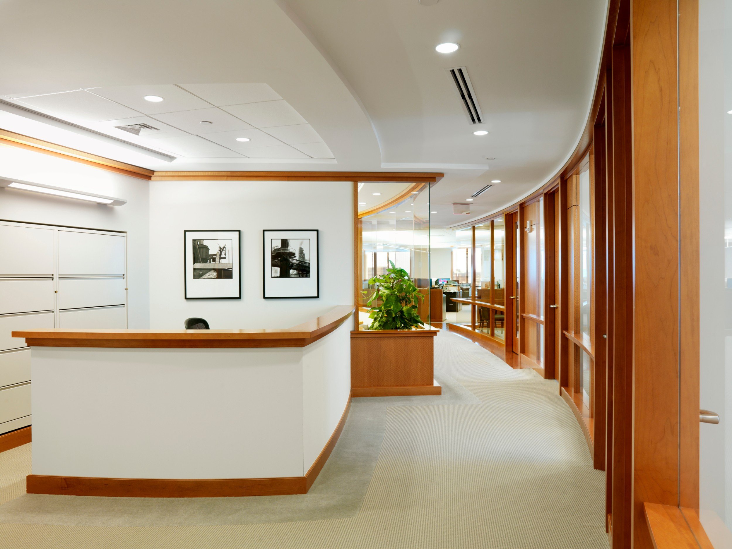 Corderman_Confidential_Office_Interior_Construction_Hallway_Side_Reception.jpg