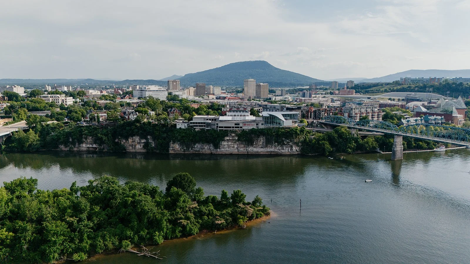 Why Chattanooga Is One of the Best Places to Get Married in the South