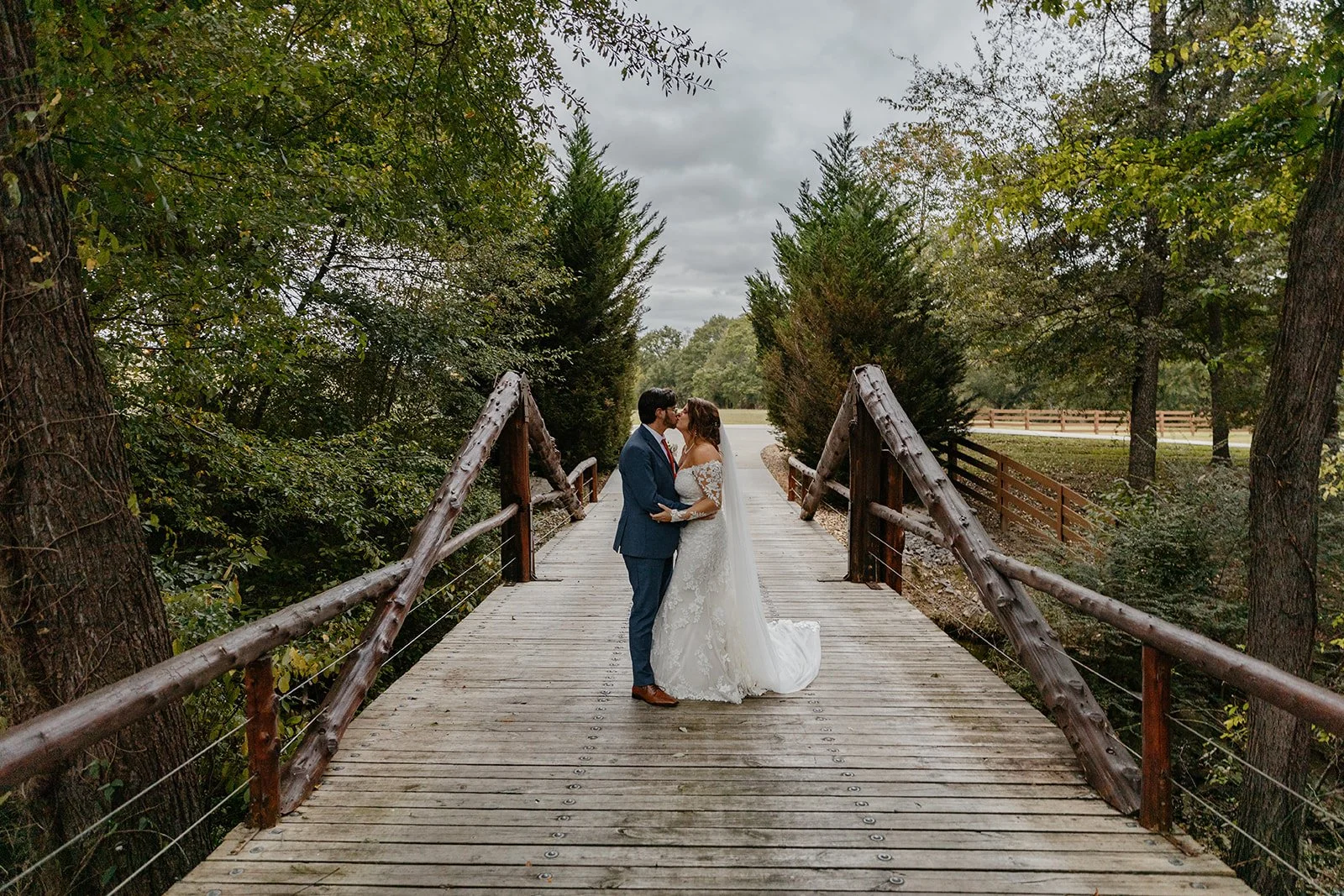 What Couples Should Know About Chattanooga Wedding Weather &amp; Lighting