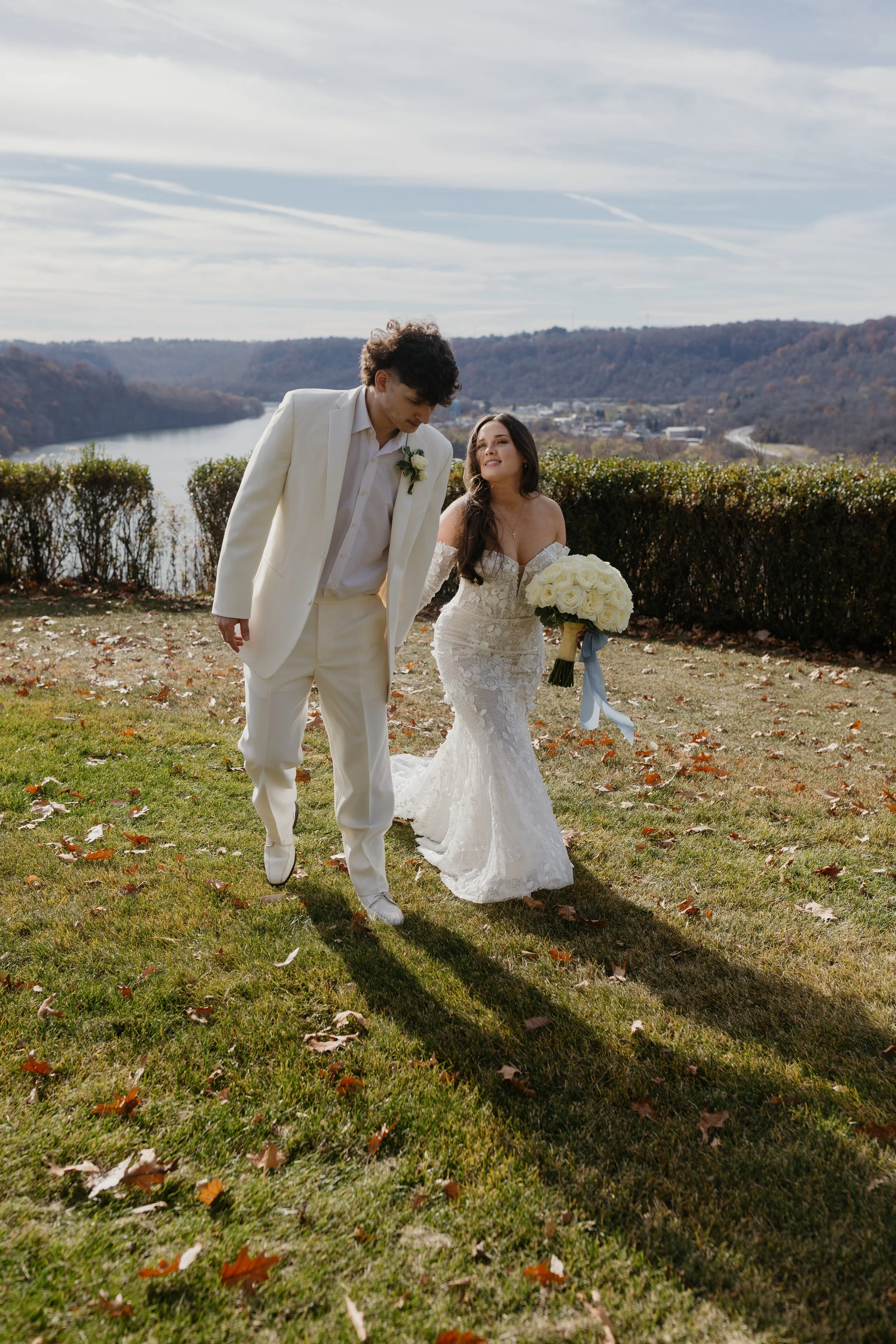 How I Capture Natural, Candid Moments at Your Wedding