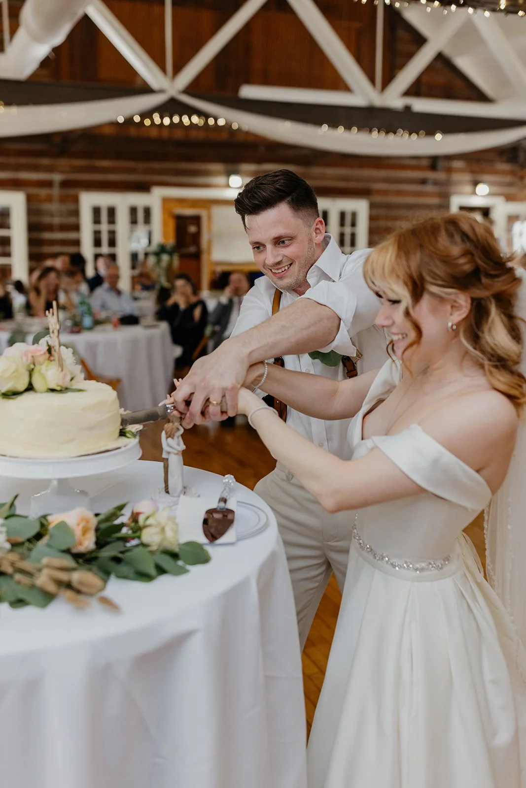 The Difference Between Remembering Your Wedding and Reliving It