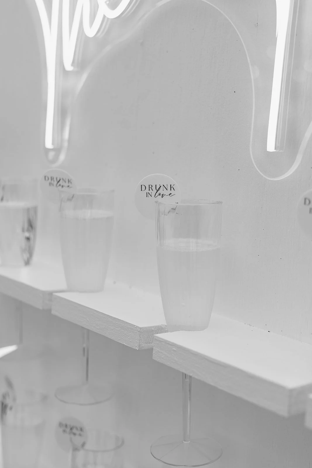 Seasonal Guest Comfort Guide for Tennessee Weddings (Heat, Bugs, Wind, Shade)