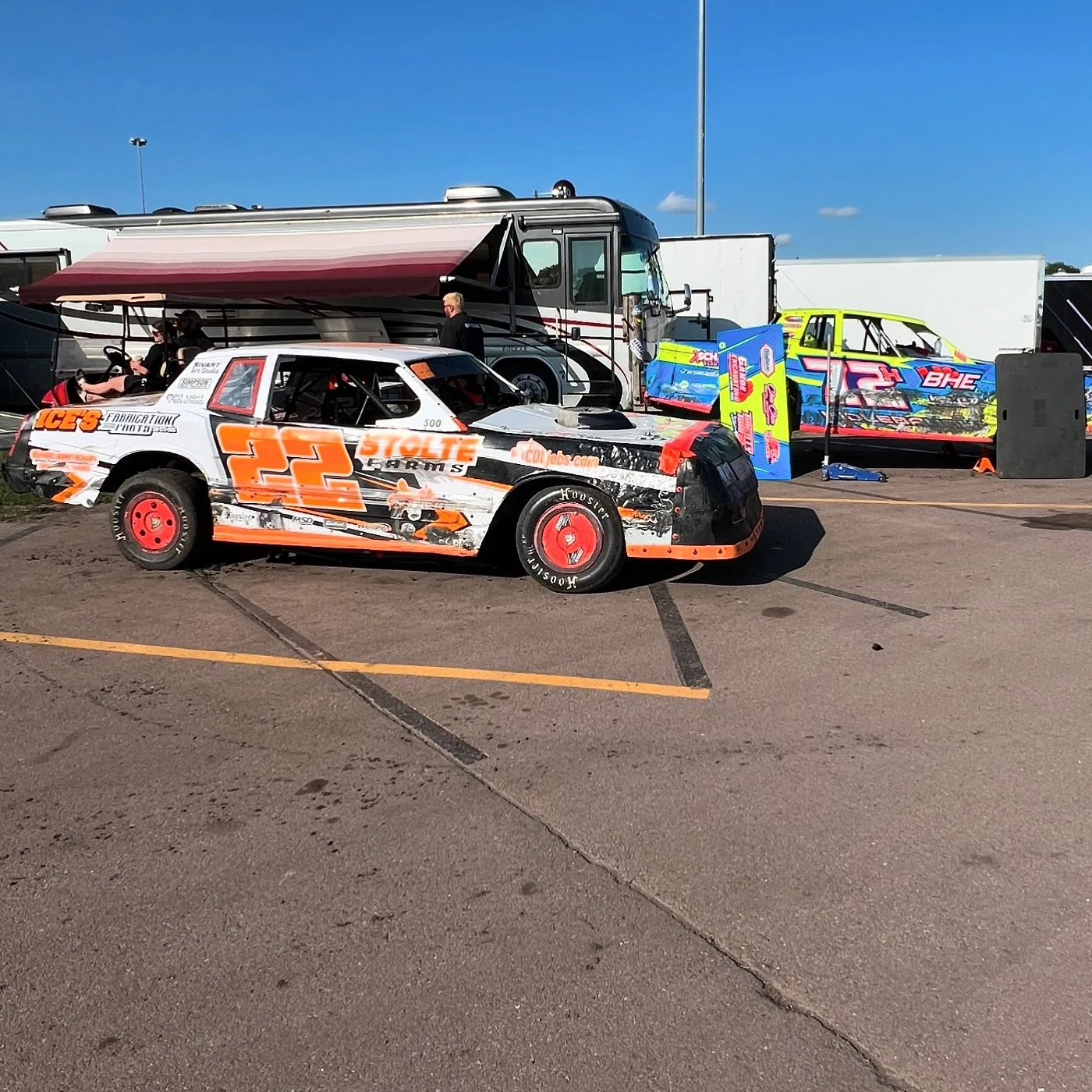 A lot of racing going on today!

Heading to Monticello this morning for the Jones County Fair Race, Jones County 500 starts at 11.

Then off to maquoketa tonight. 
Hot Laps @ 6

Put our week total to 5 races in 6 days. 

5 different tracks and 3 stat