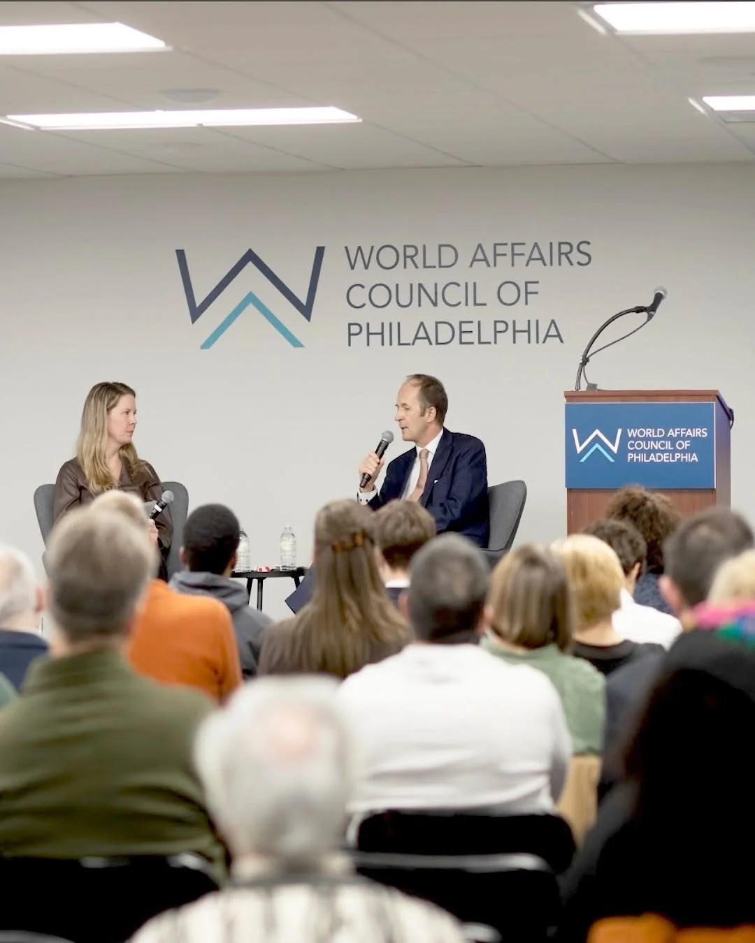 Last week, the World Affairs Council of Philadelphia hosted its DiploChat series, featuring Consul General Ambassador Niculin J&auml;ger in a conversation on the U.S.&ndash;Switzerland relationship. 🇺🇸🇨🇭

The discussion highlighted Switzerland as