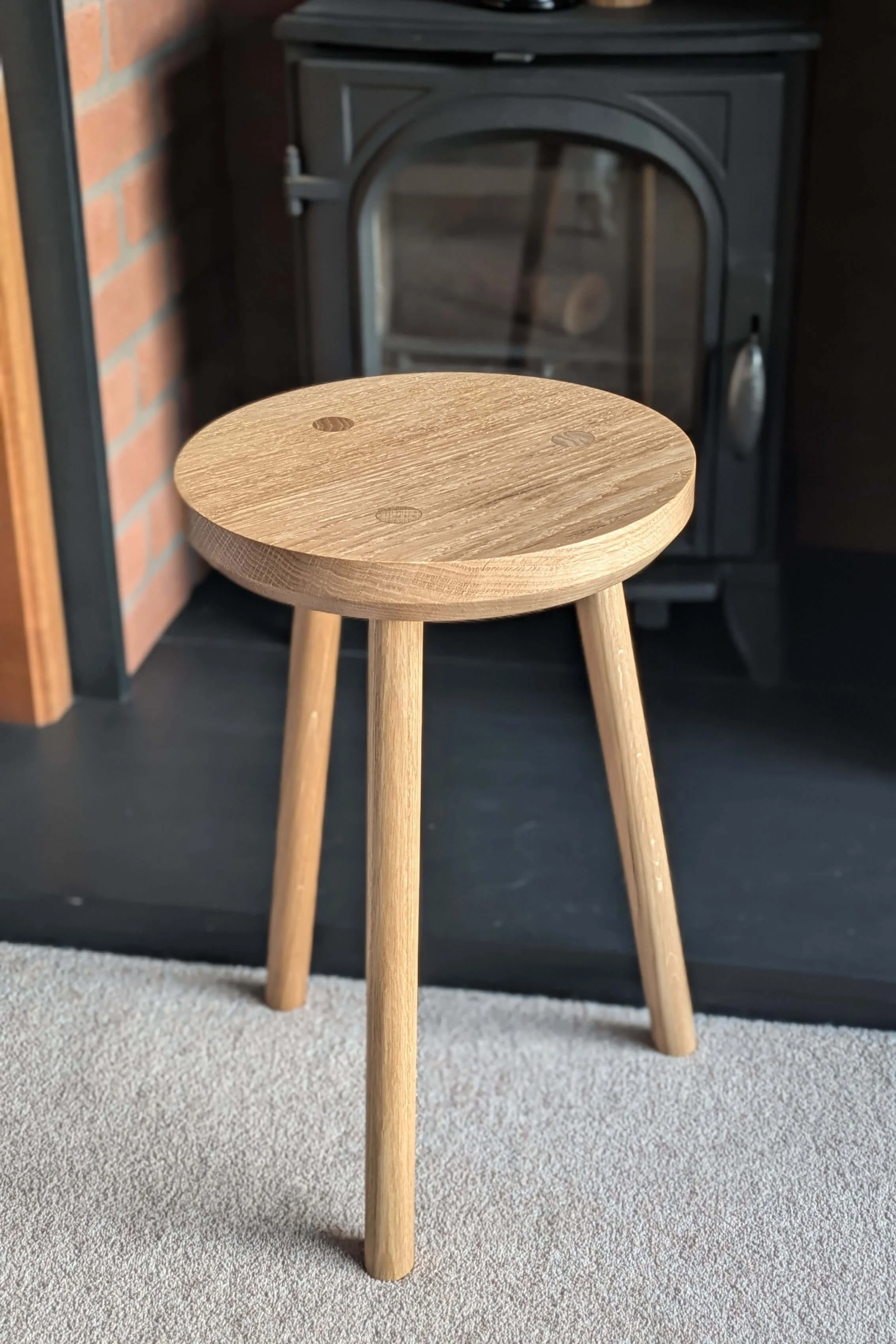 new-oak-stool-3-legs-1-2.jpg