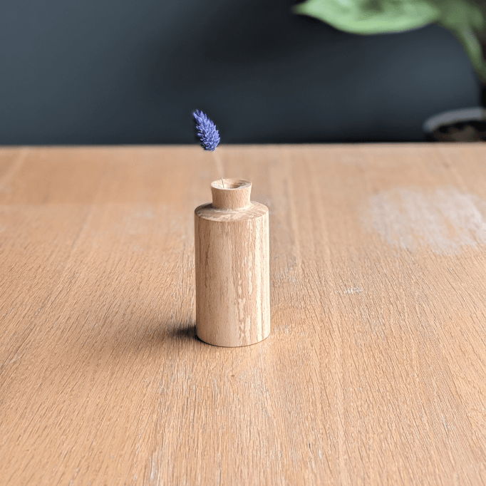 oew-beech-discolour2-castle-law-bud-vase.png