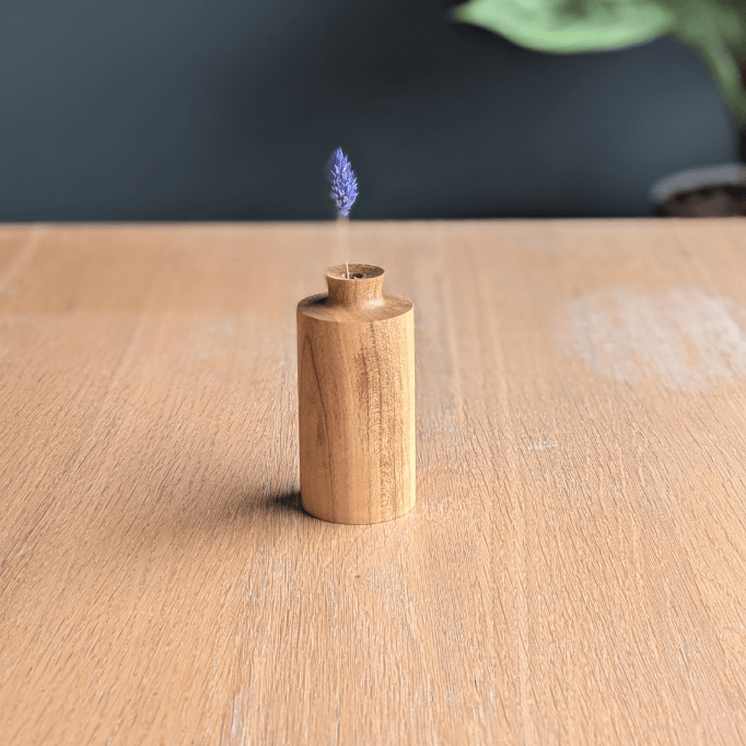 oew-cherry-castle-law-bud-vase.png