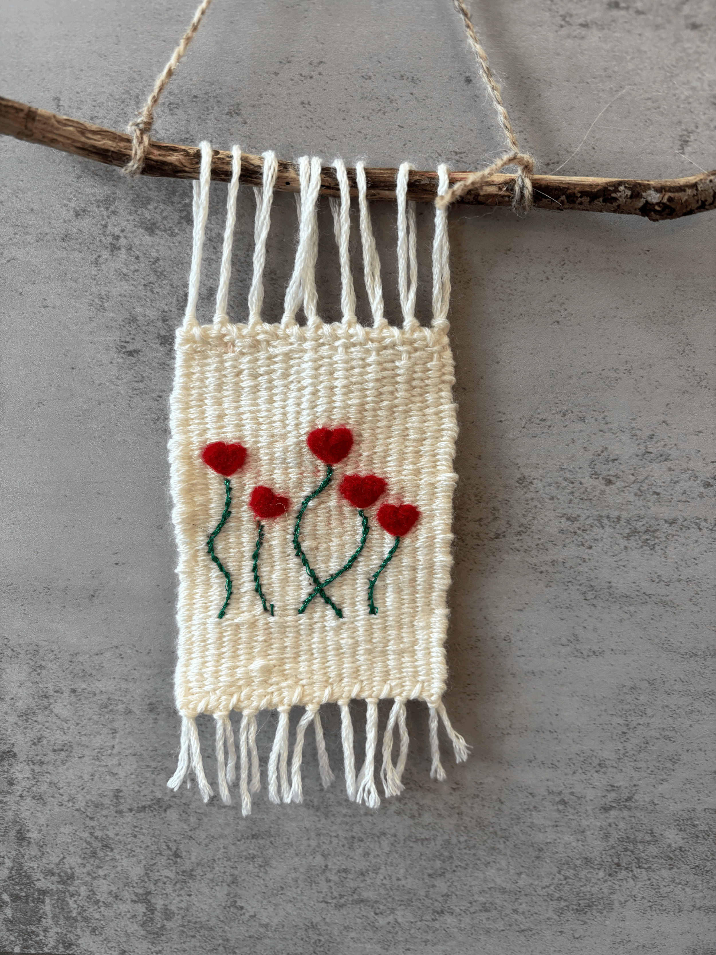 Small Heart Flowers Wall Hanging