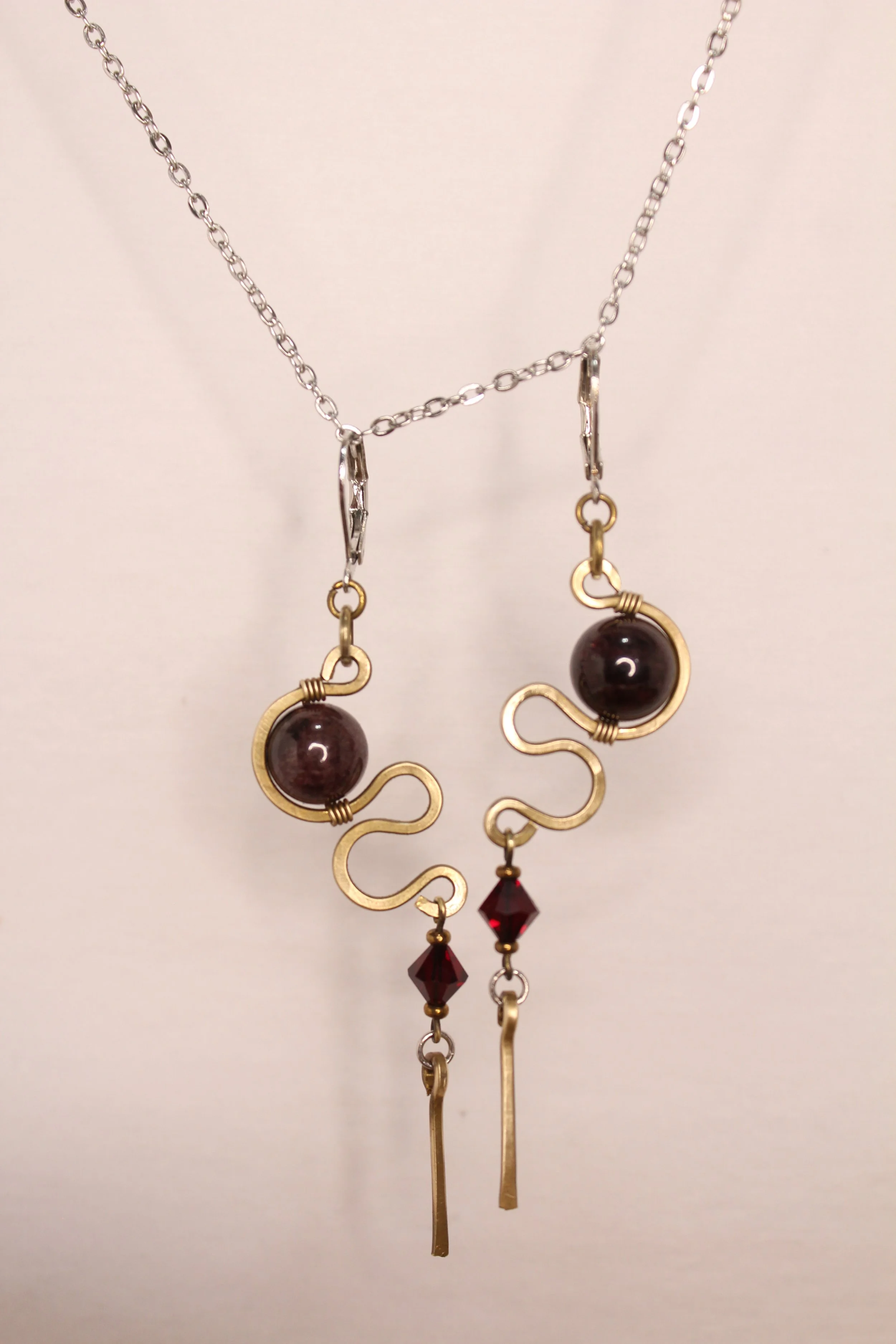 Garnet Winding Earrings