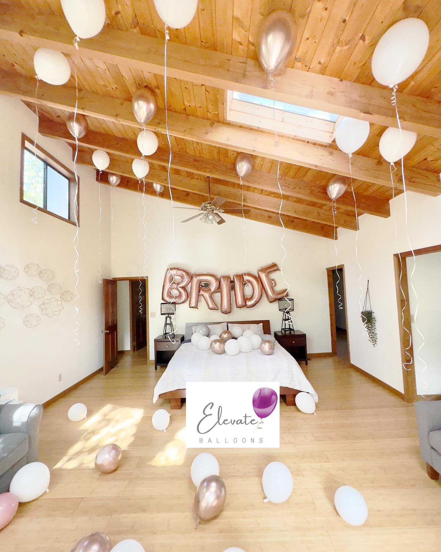 From elegant to extravagant, we transform any Airbnb into a party paradise. Book now and let the celebration begin! 🥂 #BacheloretteBalloons #PartyInStyle #bridetobe #bachelorette #balloonservices #balloondecor #bach