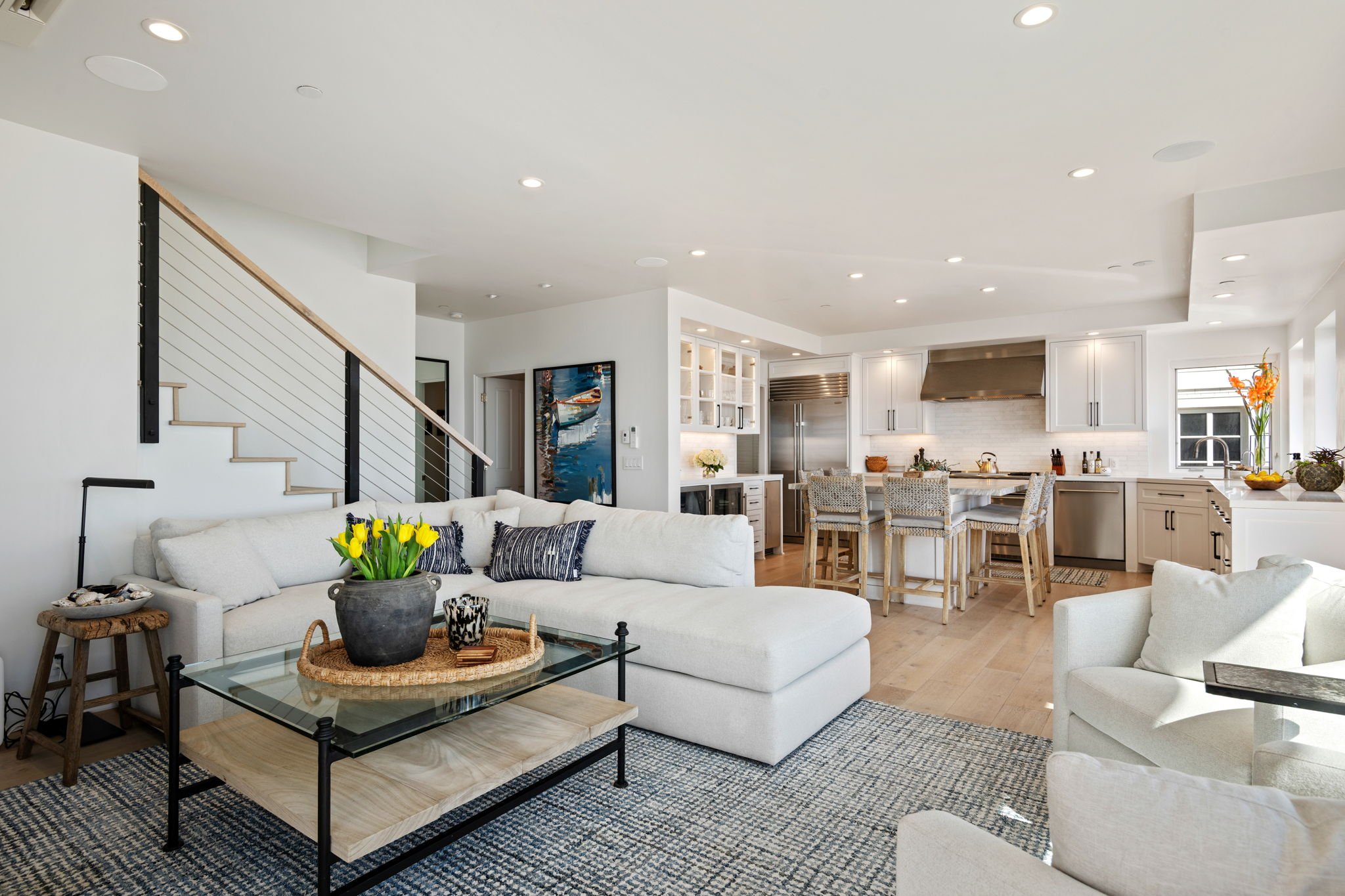 19 - Living Area.jpg