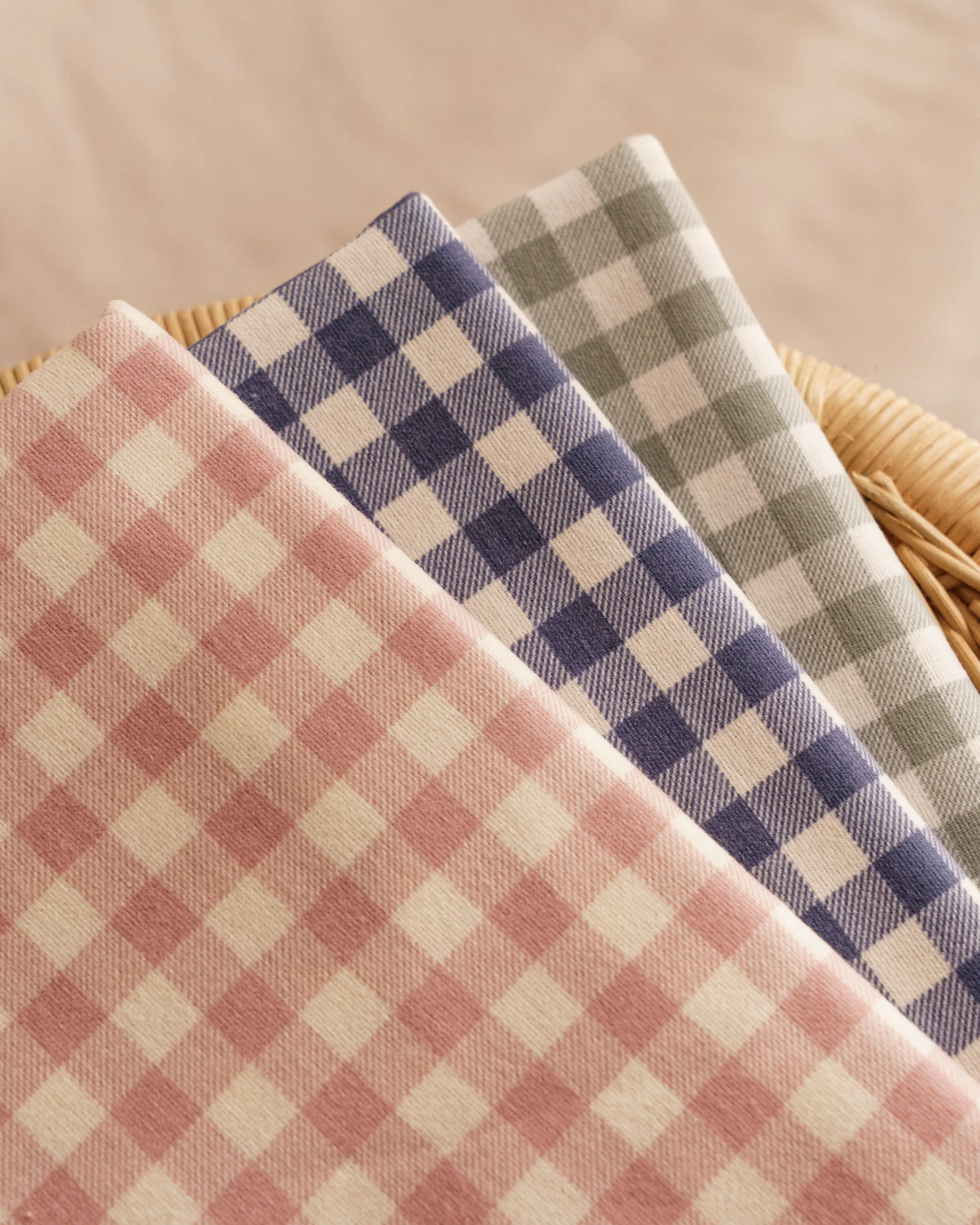 Flannel Fabric / Gingham Check