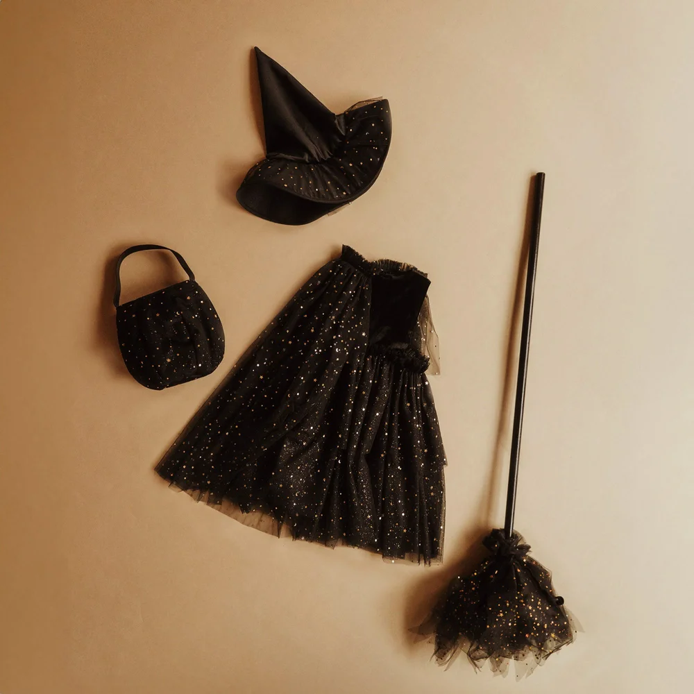 Halloween Witch Costume PDF sewing pattern, perfect for kids aged 2-10 by  Tiny Sewing Company  Tiny Sewing Company