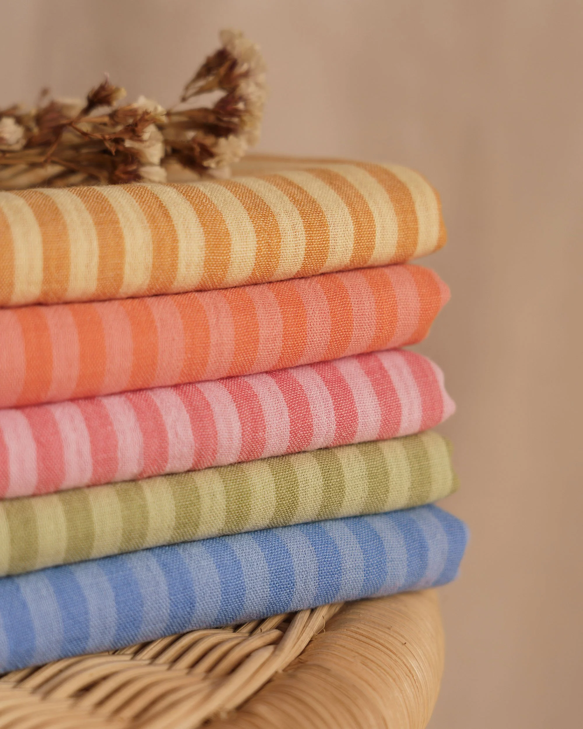 Reversible Striped Muslin / Narrow & Wide Stripes