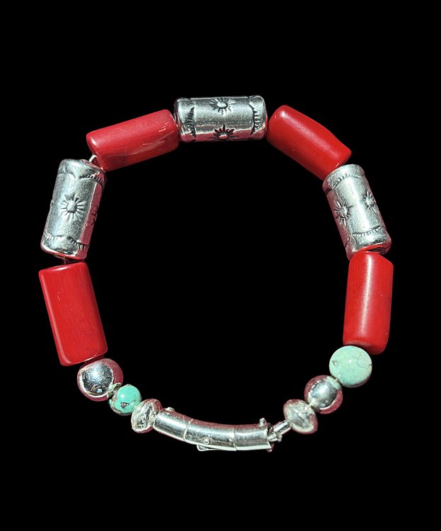 Aliotti-John_JAA-Designs_bracelet-silver-and-red-cylinder-shaped-beads-624x750.jpg