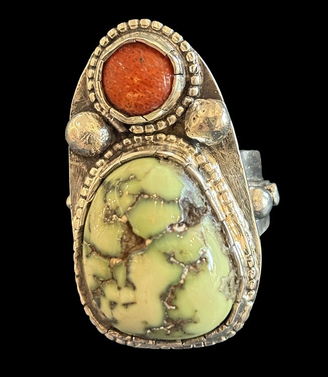 Aliotti-John_JAA-Designs_ring-2-stones-red-circle-and-marbled-green-oval_652x750.jpg