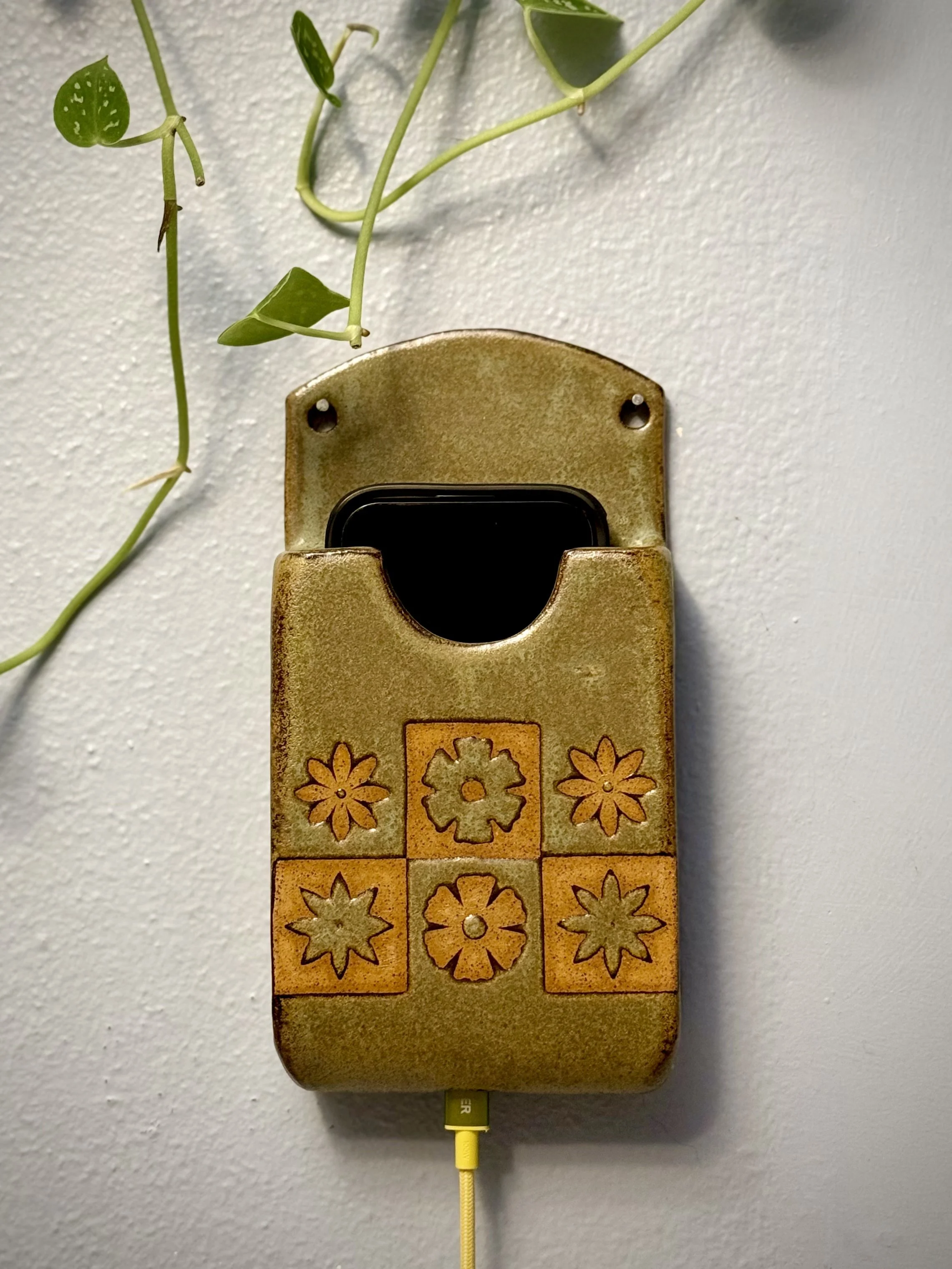 Phone Holder.jpeg