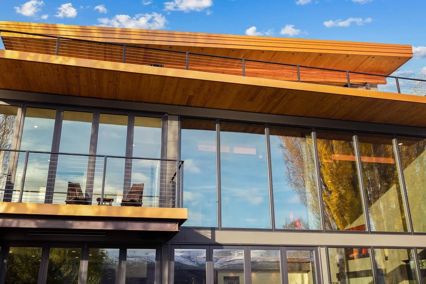 Precision in every detail โจ from exposed concrete and custom steelwork to warm cedar accents that tie it all together. Our team builds homes that blend modern design with lasting quality.
Ready to start designing your dream home? Let’s build i