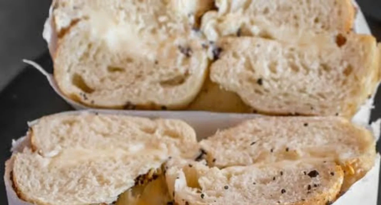 What Is the Best Way to Reheat Bagels Without Ruining Texture?