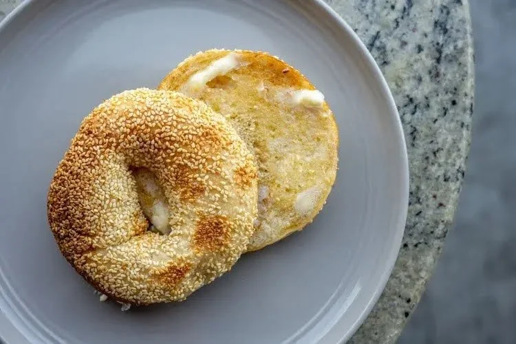 Test NY-Style Chew in Las Vegas: 5-Minute Texture Checklist