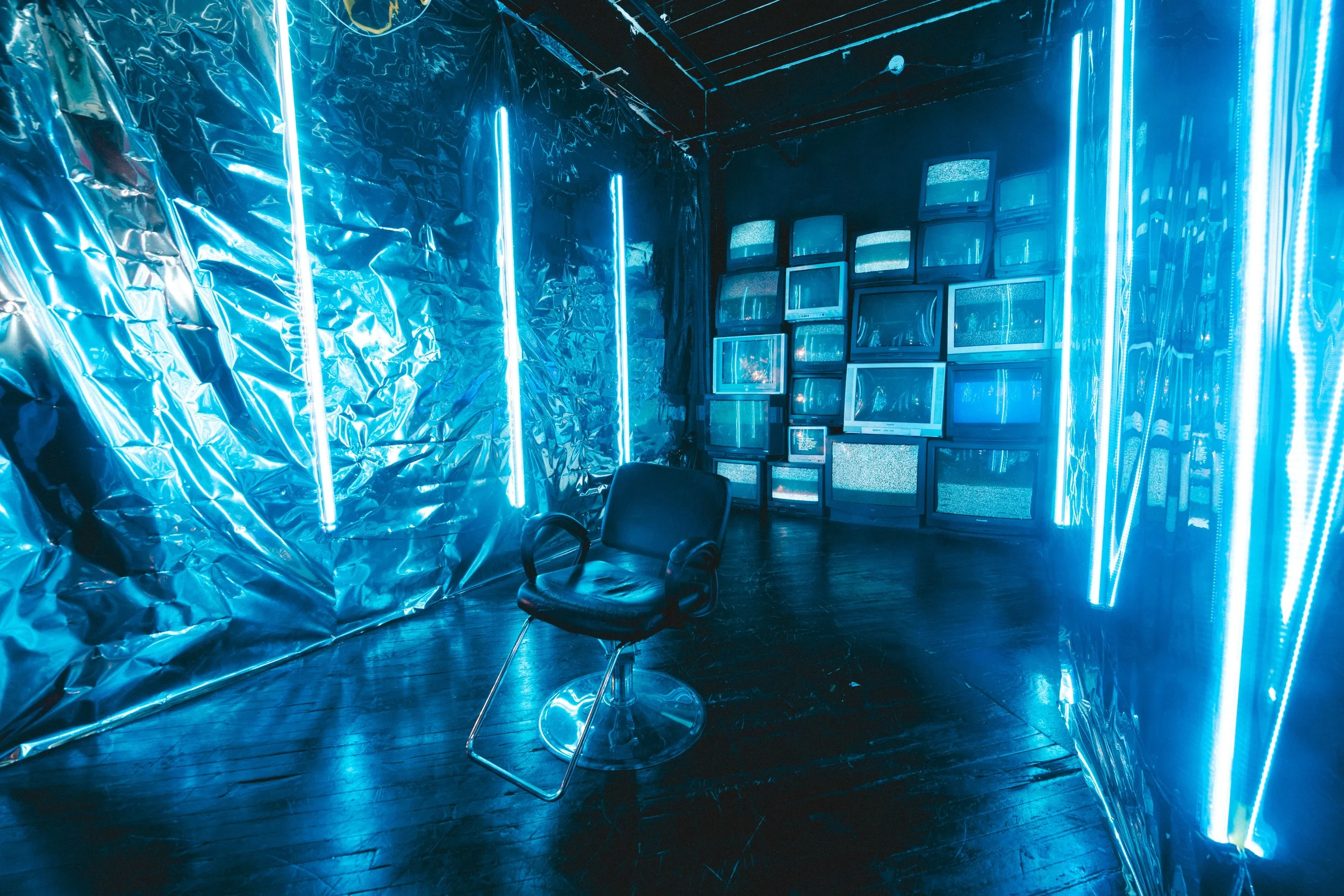 3, tv room, -07098.jpg