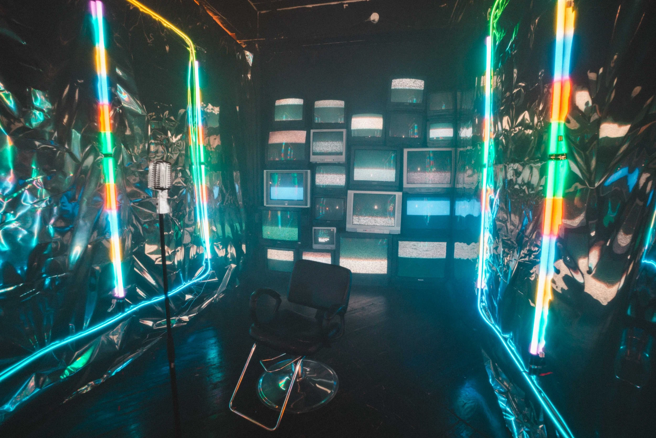 23, neon tv side, -07532.jpg