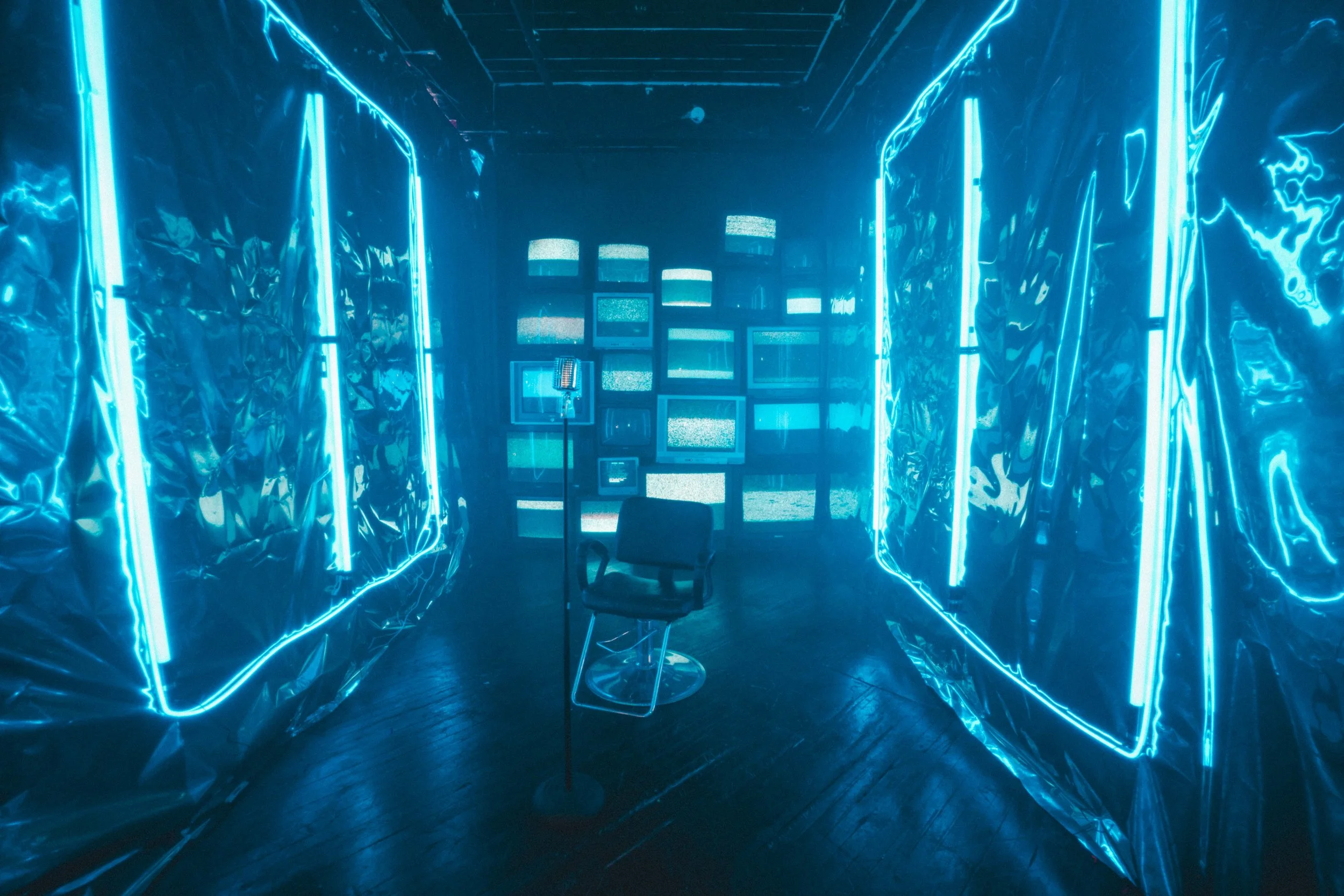 25, tv room, blue, -07560.jpg