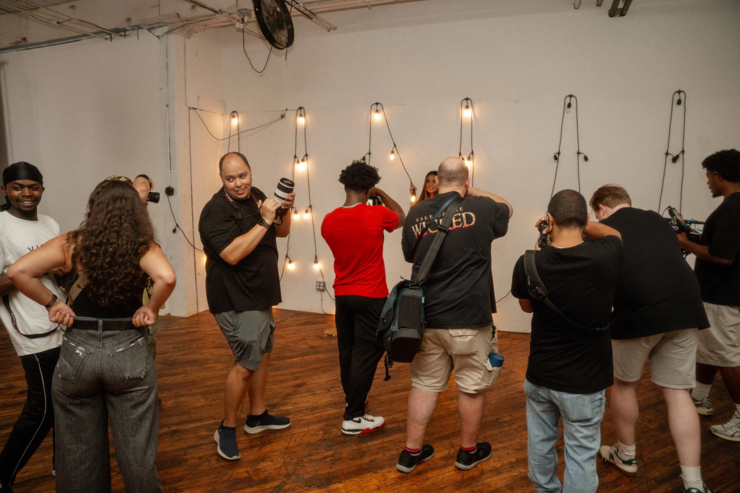 8, wide of photographers by string lights, -05485.jpg