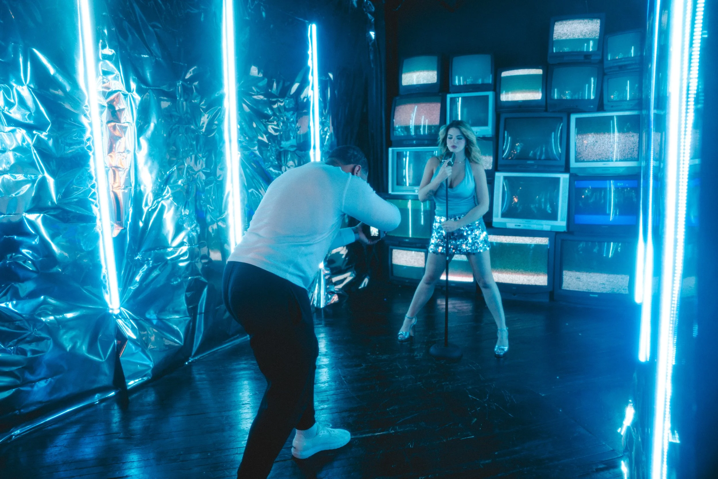 3, wide of set, behind kevin, -09824.jpg