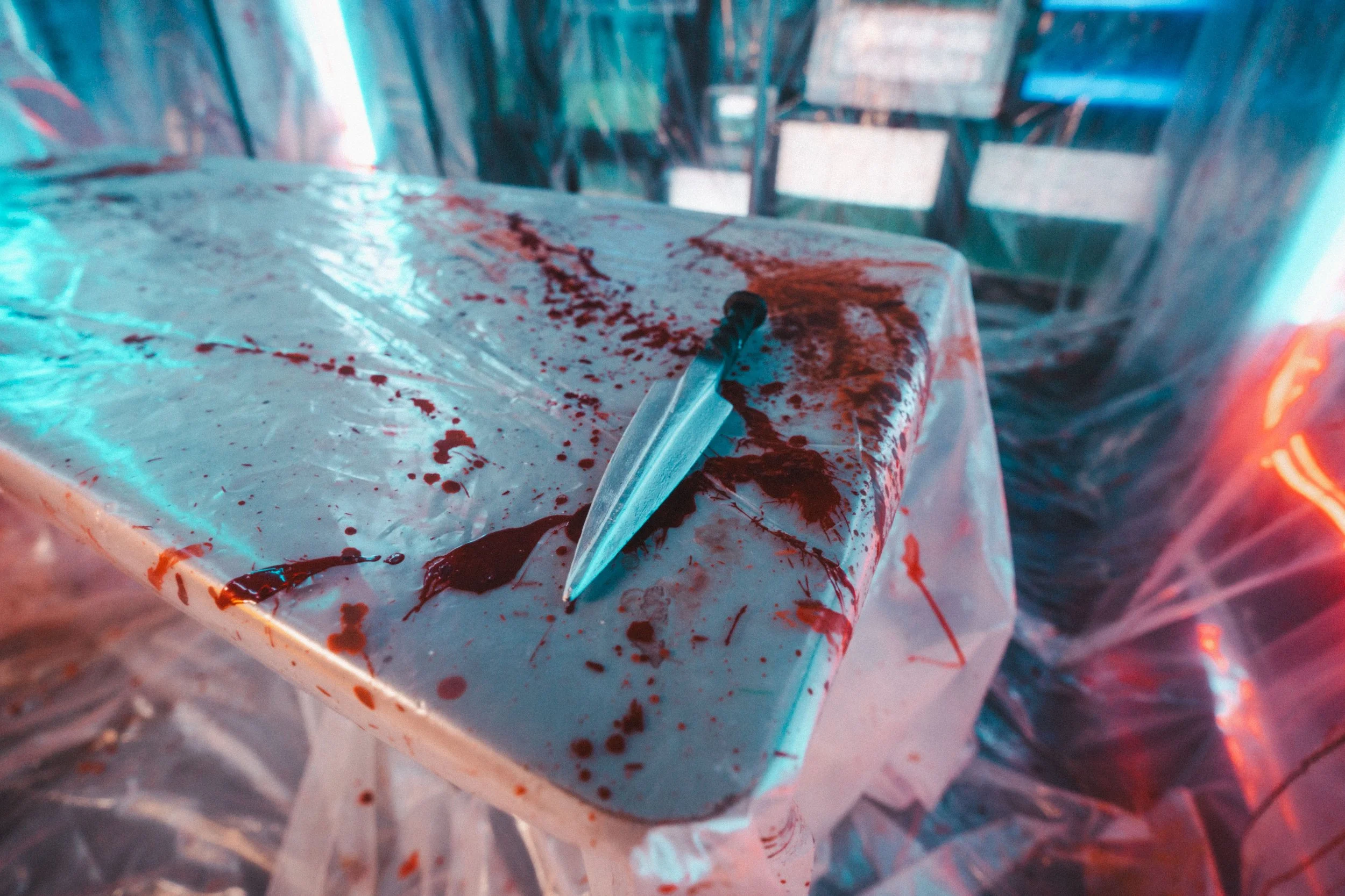 10, knife on table, -09268.jpg