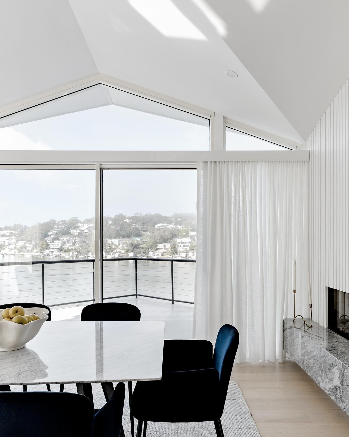 ALGERNON &bull; Framing these water views with soft window furnishings was the icing on the cake for in this open plan dining space #InnovateInteriors