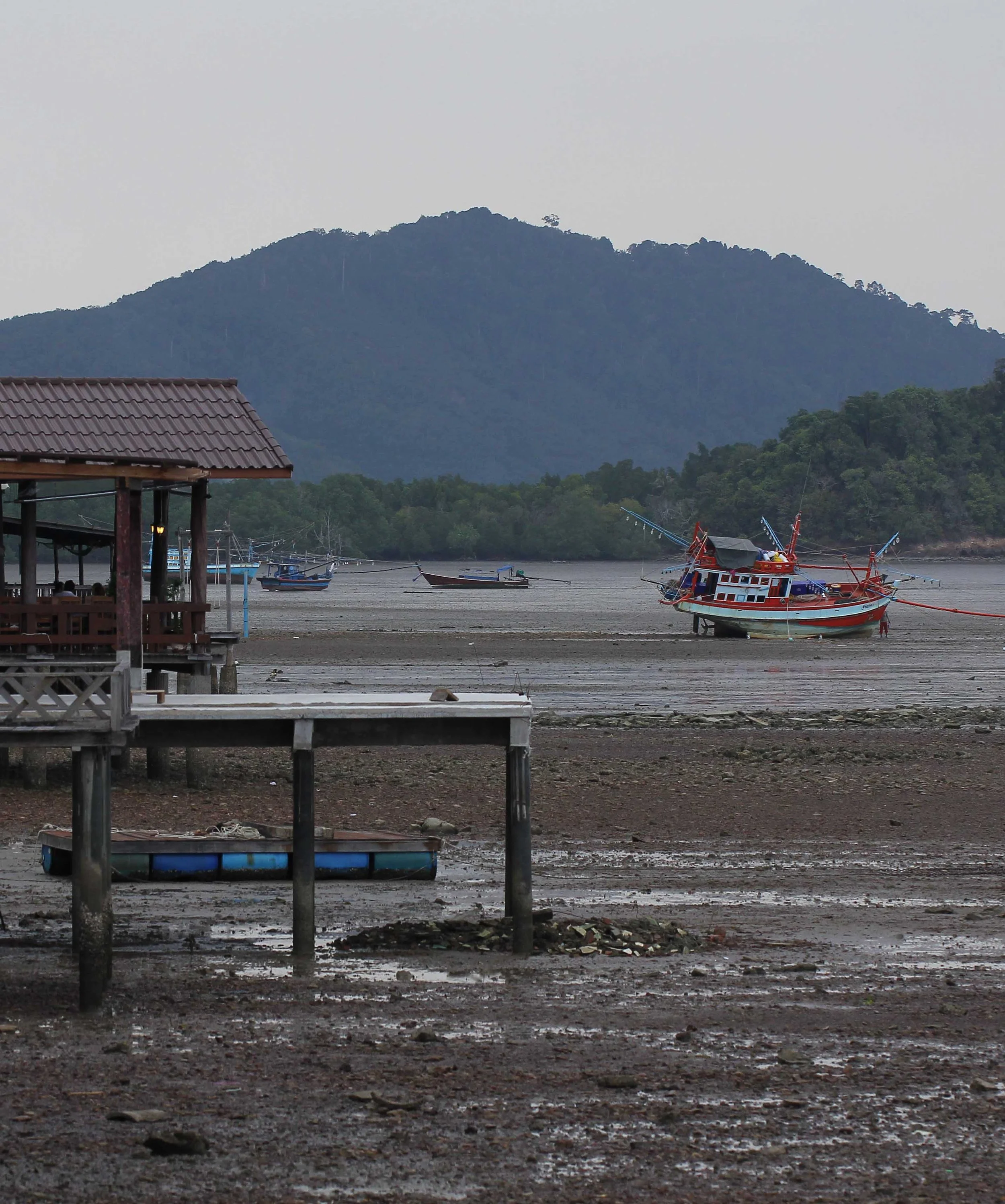 2015 Koh Lanta Songkran with friends from ISB (452).JPG