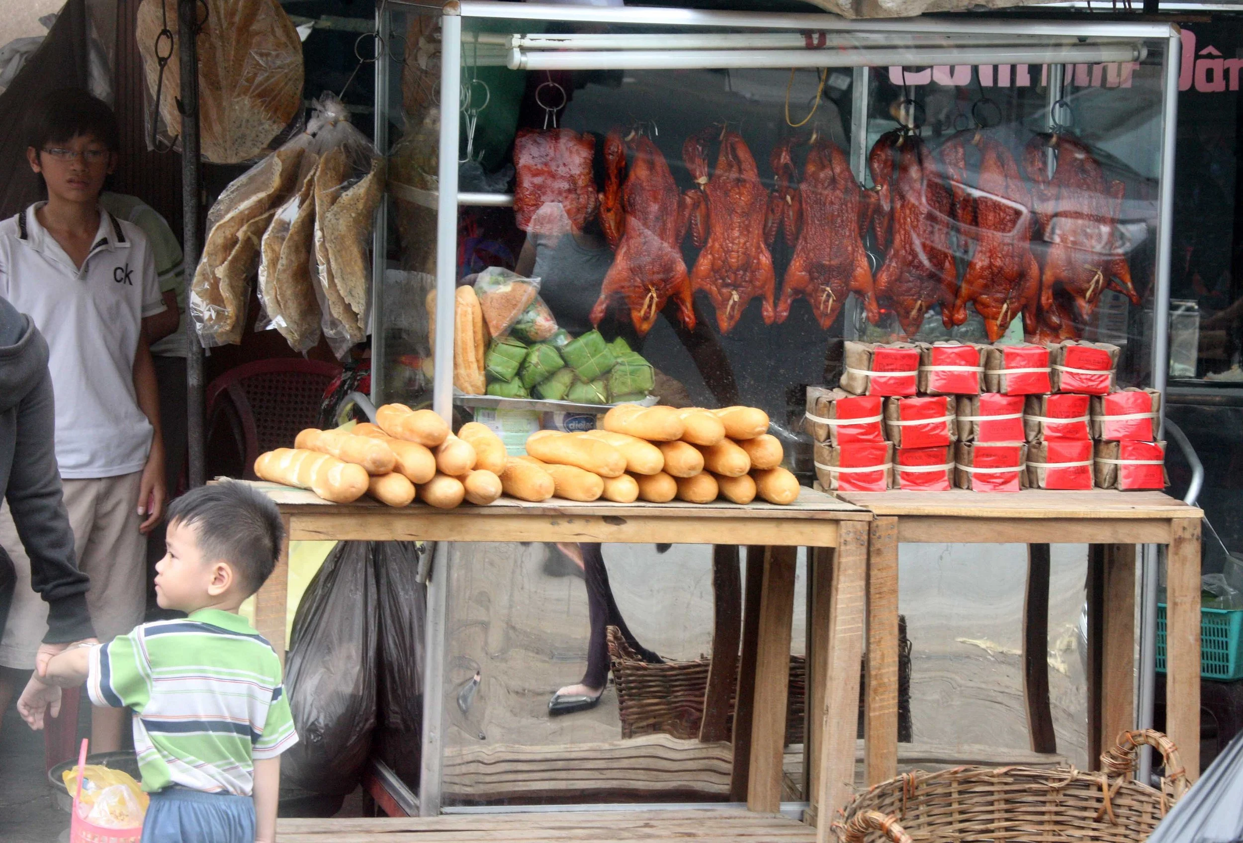 SAIGON - OUTSKIRTS - BIEN HOA (12).JPG